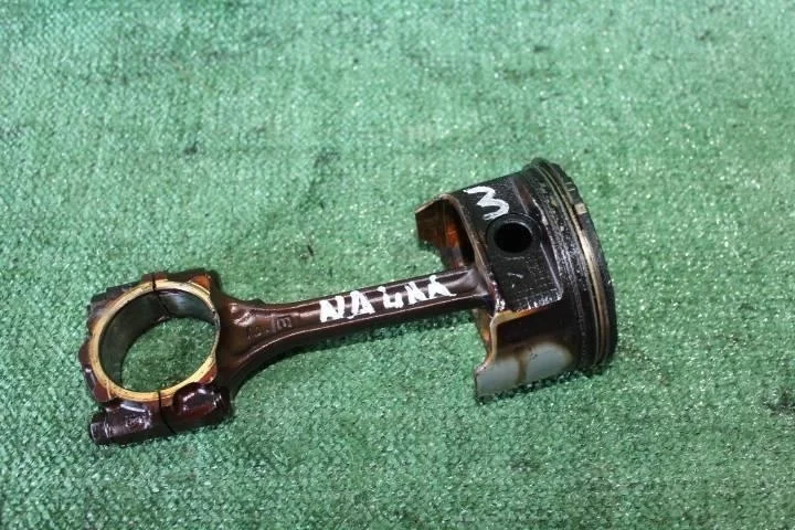 Б.у. шатун MITSUBISHI GRANDIS NA4W MITSUBISHI GRANDIS NA4W