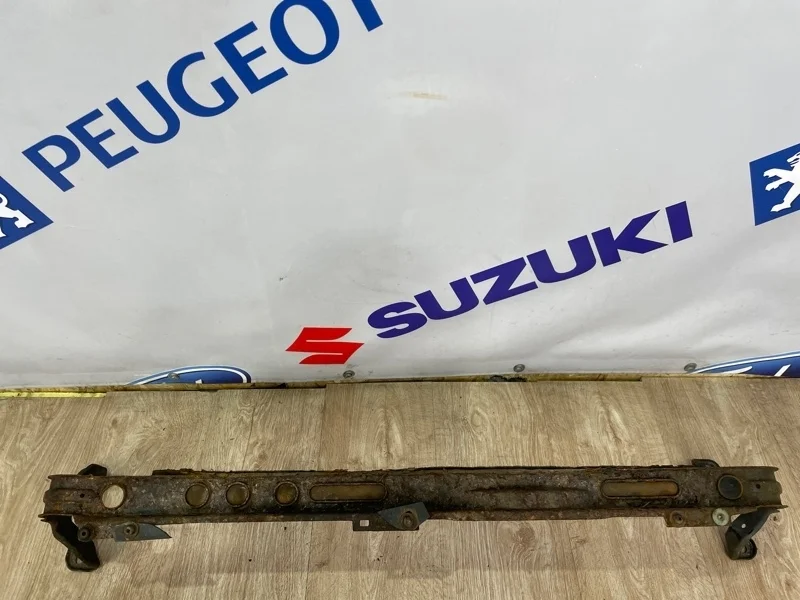 Опора радиатора FORD FOCUS 2 2006