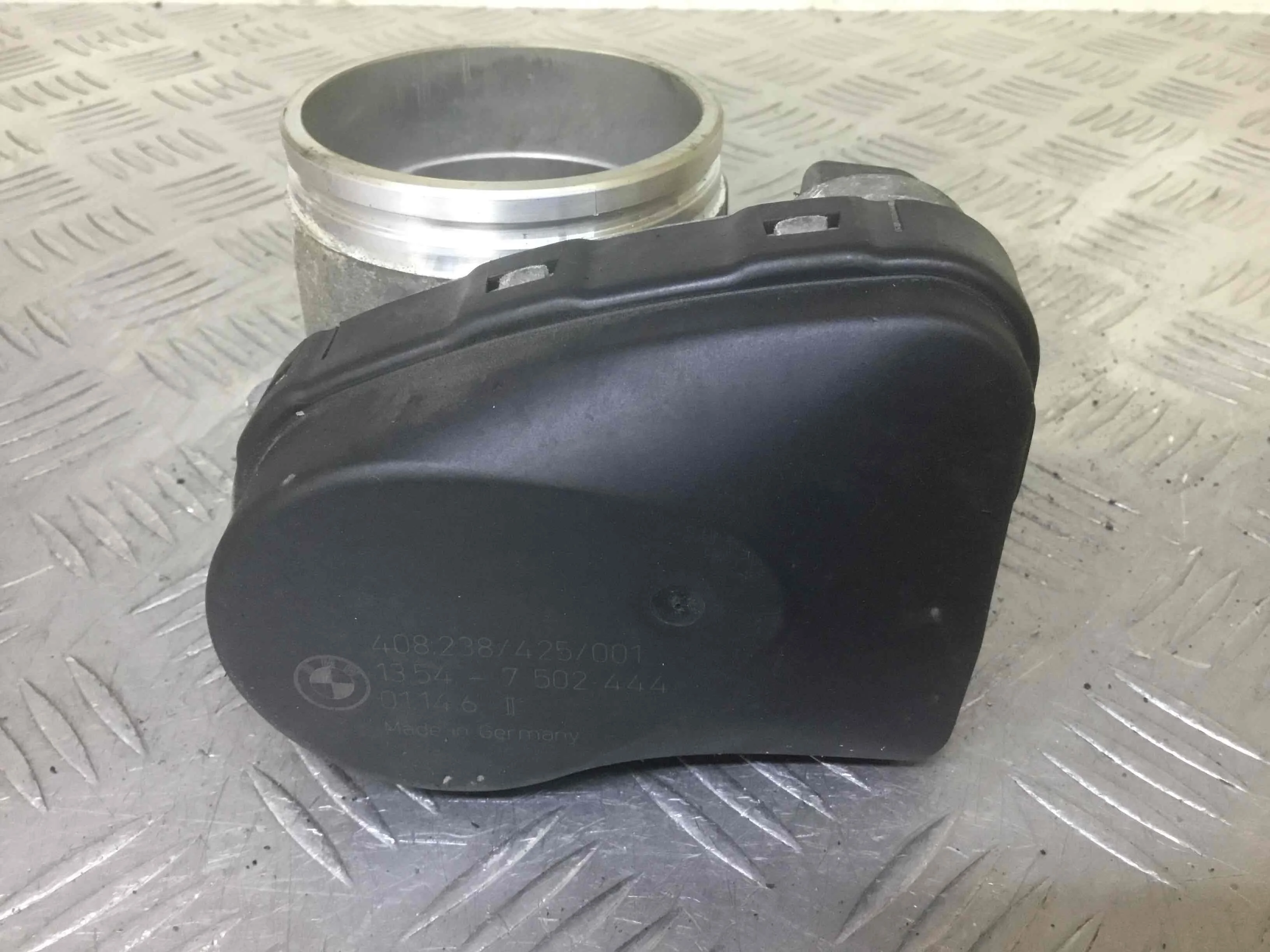 Заслонка дроссельная BMW 3-Series 3-Series E46 1998 - 2006 бензин 2.2 i Механика Седан