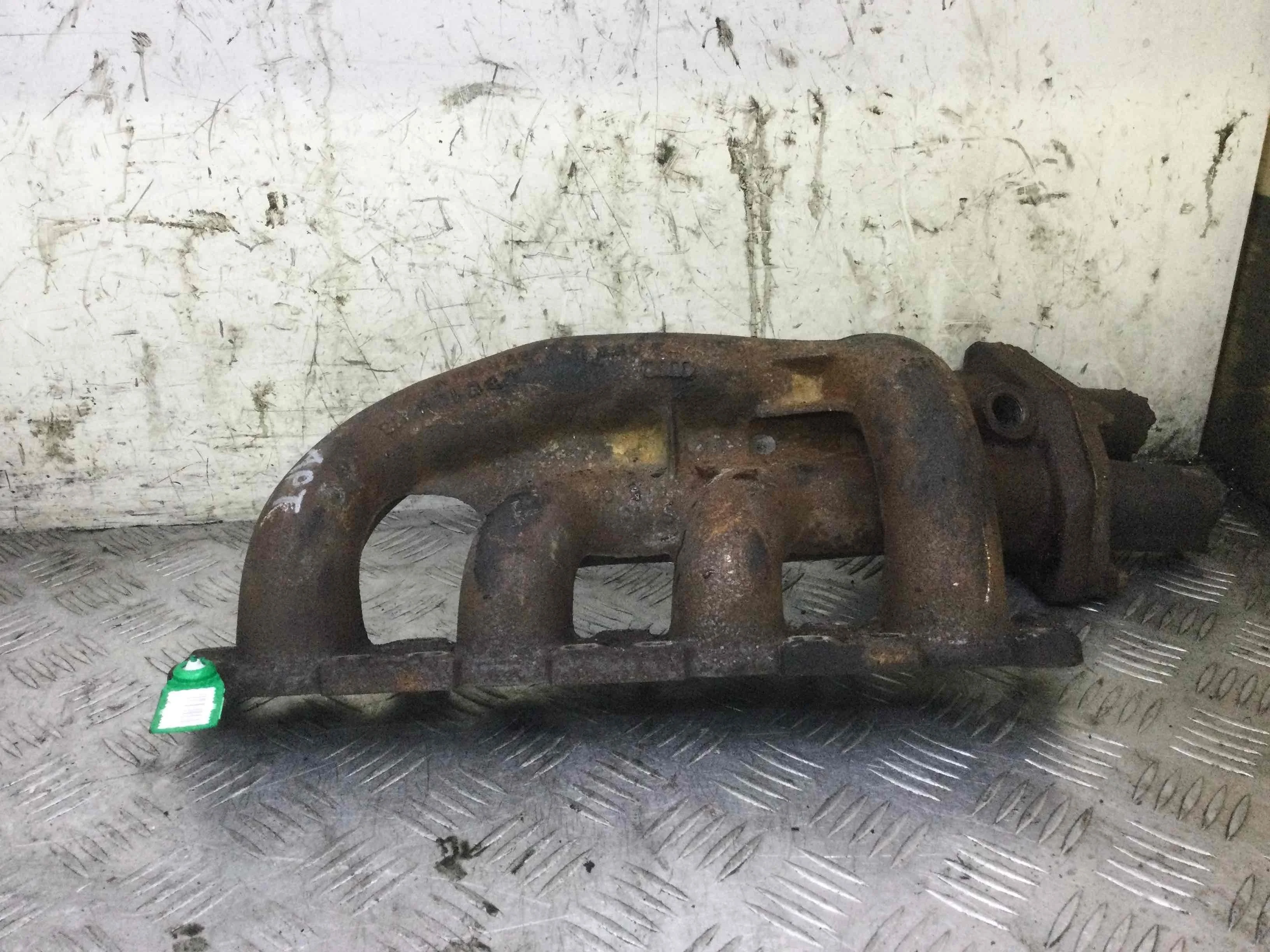 Коллектор выпускной Volkswagen Passat B5 (1996-2000) бензин 1.8 i Механика Фургон