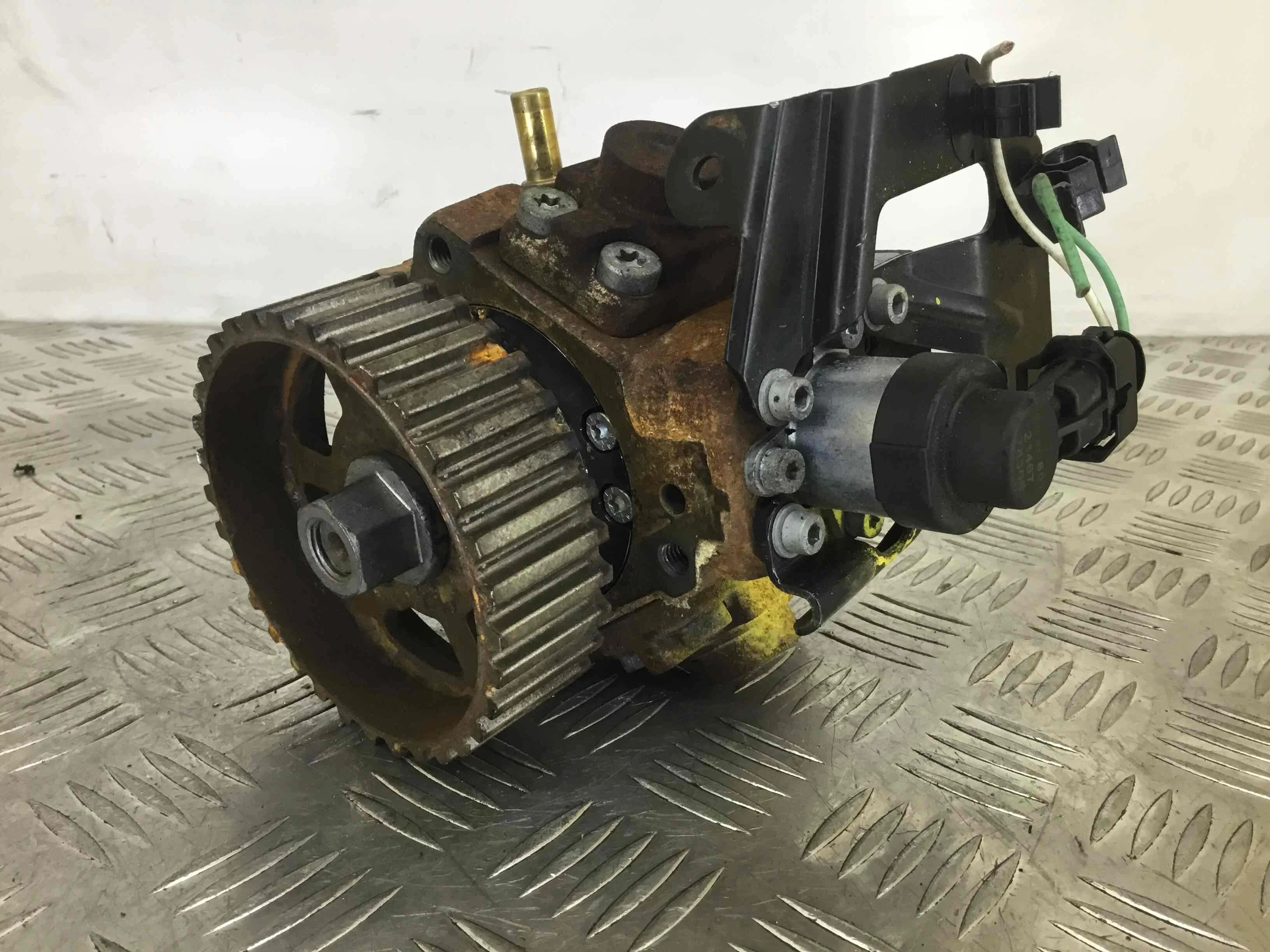 ТНВД Citroen C4 Picasso C4 Picasso (UD) 2006 - 2013 дизель 1.6 HDi Робот Минивэн