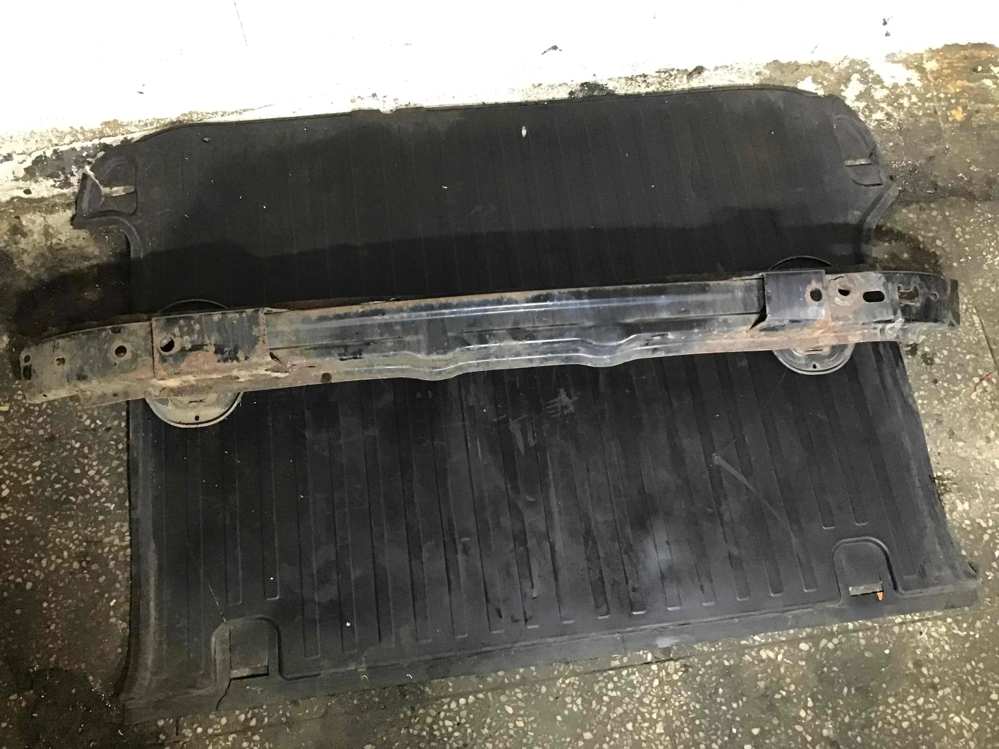 Усилитель бампера заднего BMW 3-Series 3-Series E90/E91/E92/E93 2010 - 2013 бензин 2.0 i Автомат Седан