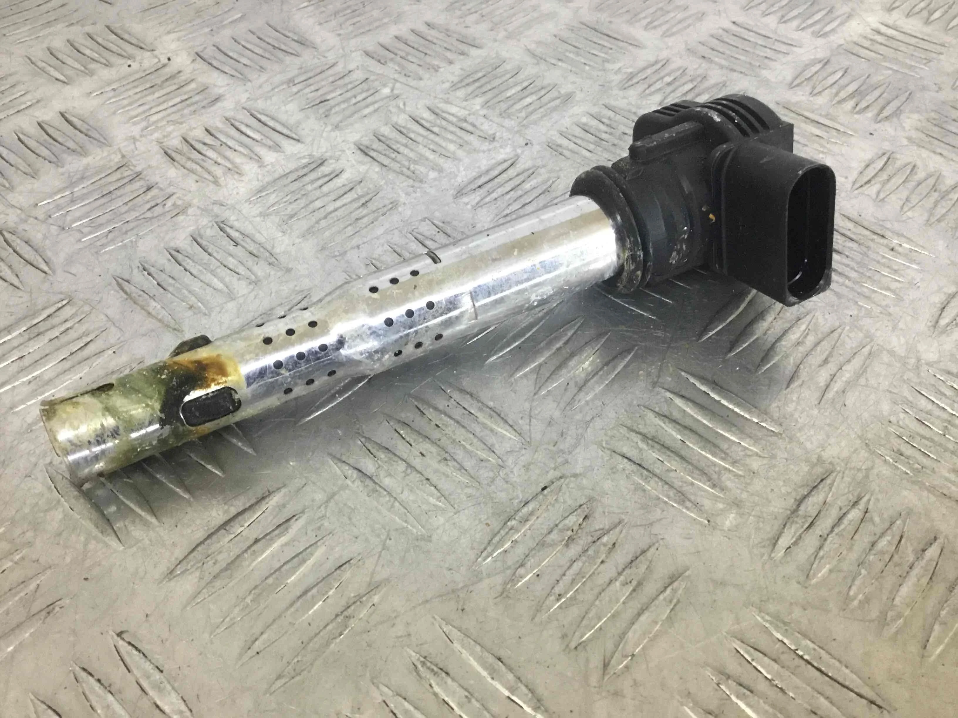 Катушка зажигания Audi A4 B7 (2004-2008) бензин 2.0 TFSI Механика Седан