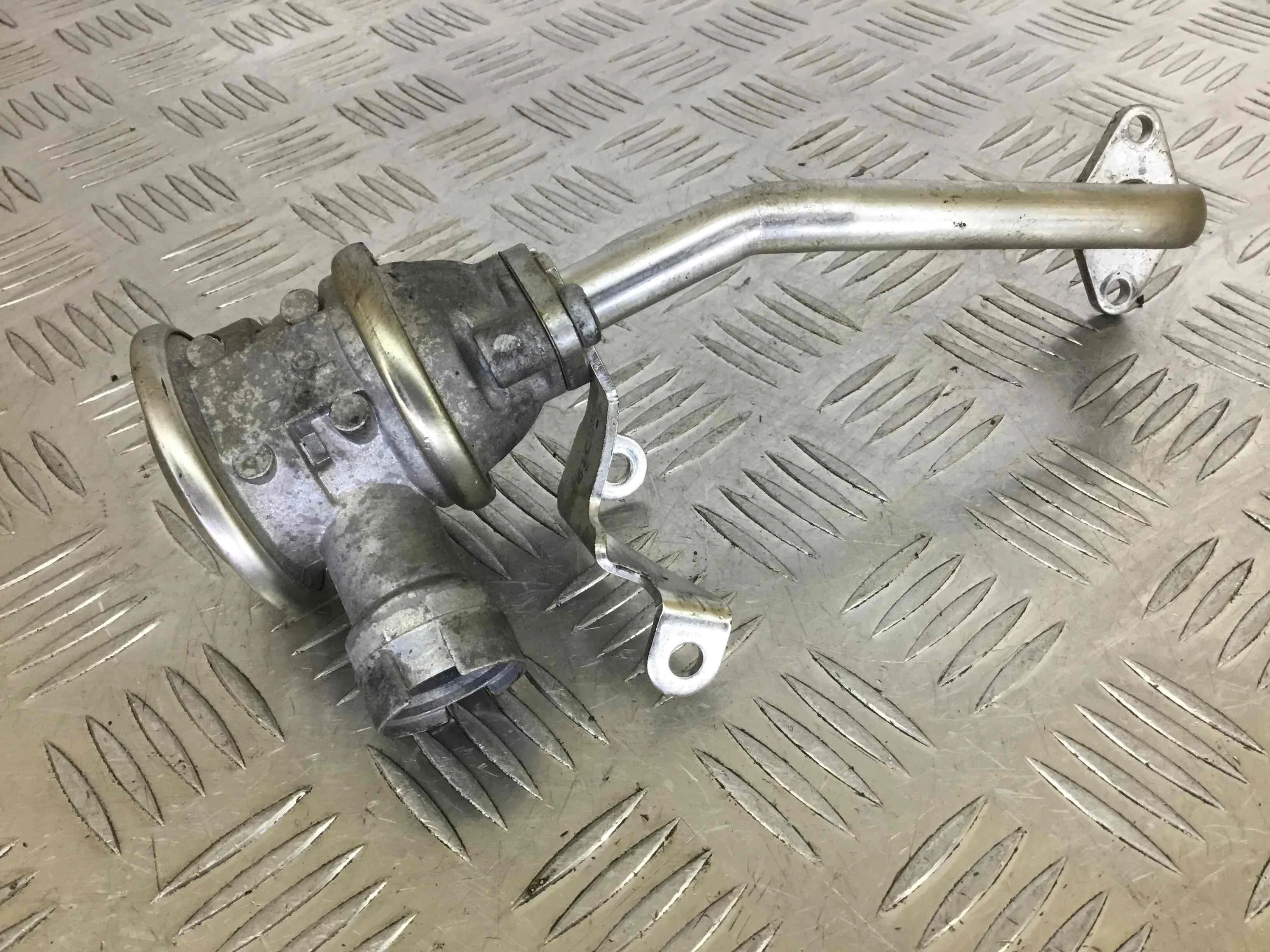 Клапан EGR Audi Q7 Q7 4L [рестайлинг] (2008-2015) бензин 4.2  Автомат