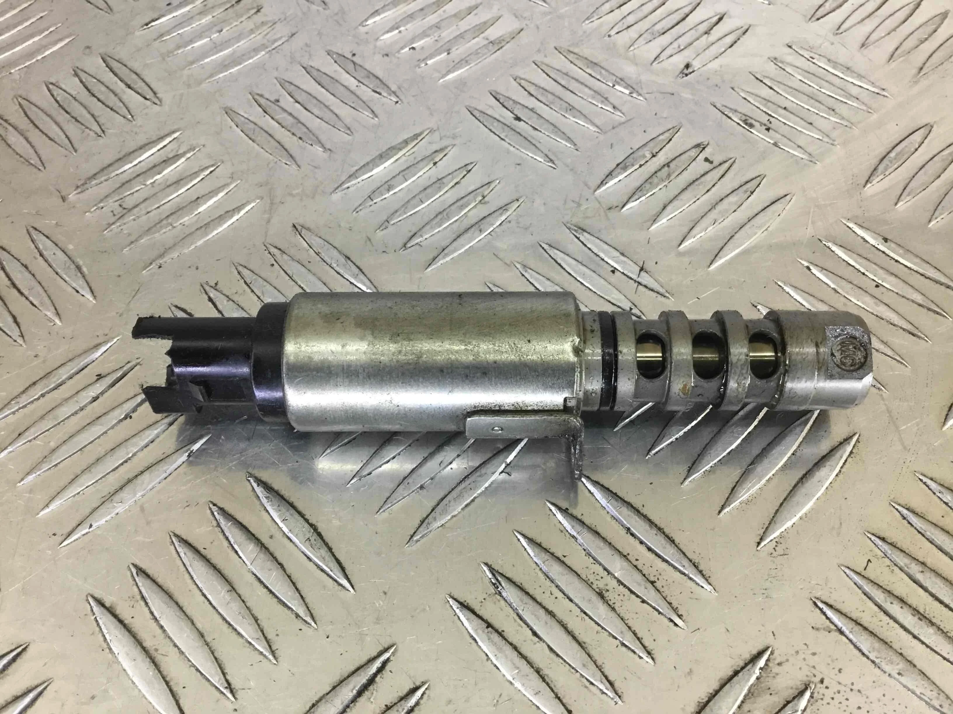 Клапан электромагнитный Audi Q7 Q7 4L [рестайлинг] (2008-2015) бензин 4.2  Автомат