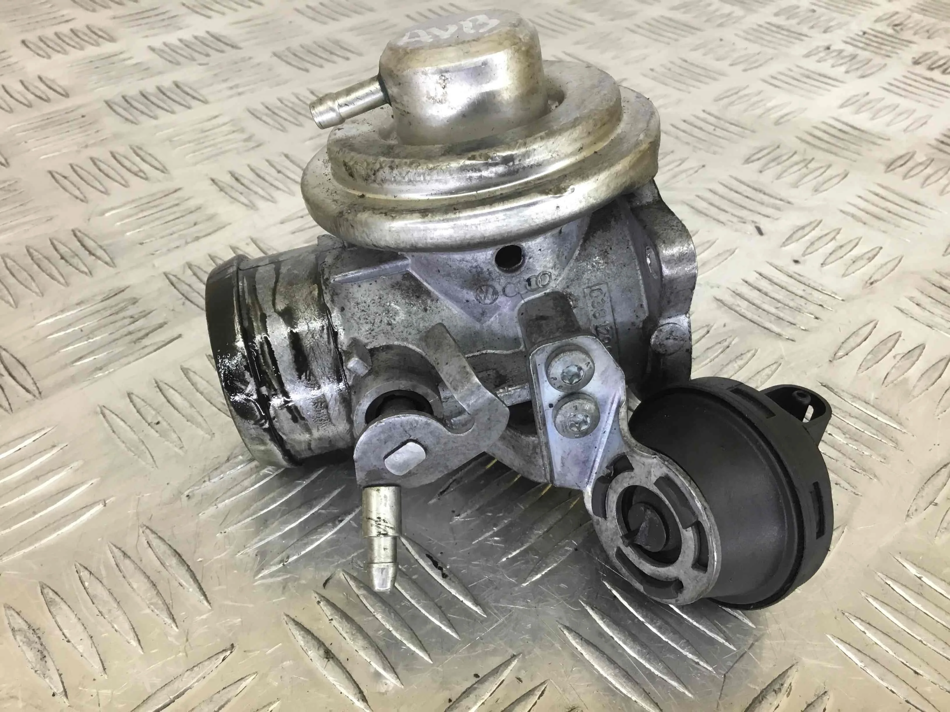 Клапан EGR Volkswagen Golf 4 поколение (1997-2004) дизель 1.9 TDI Механика Х/б