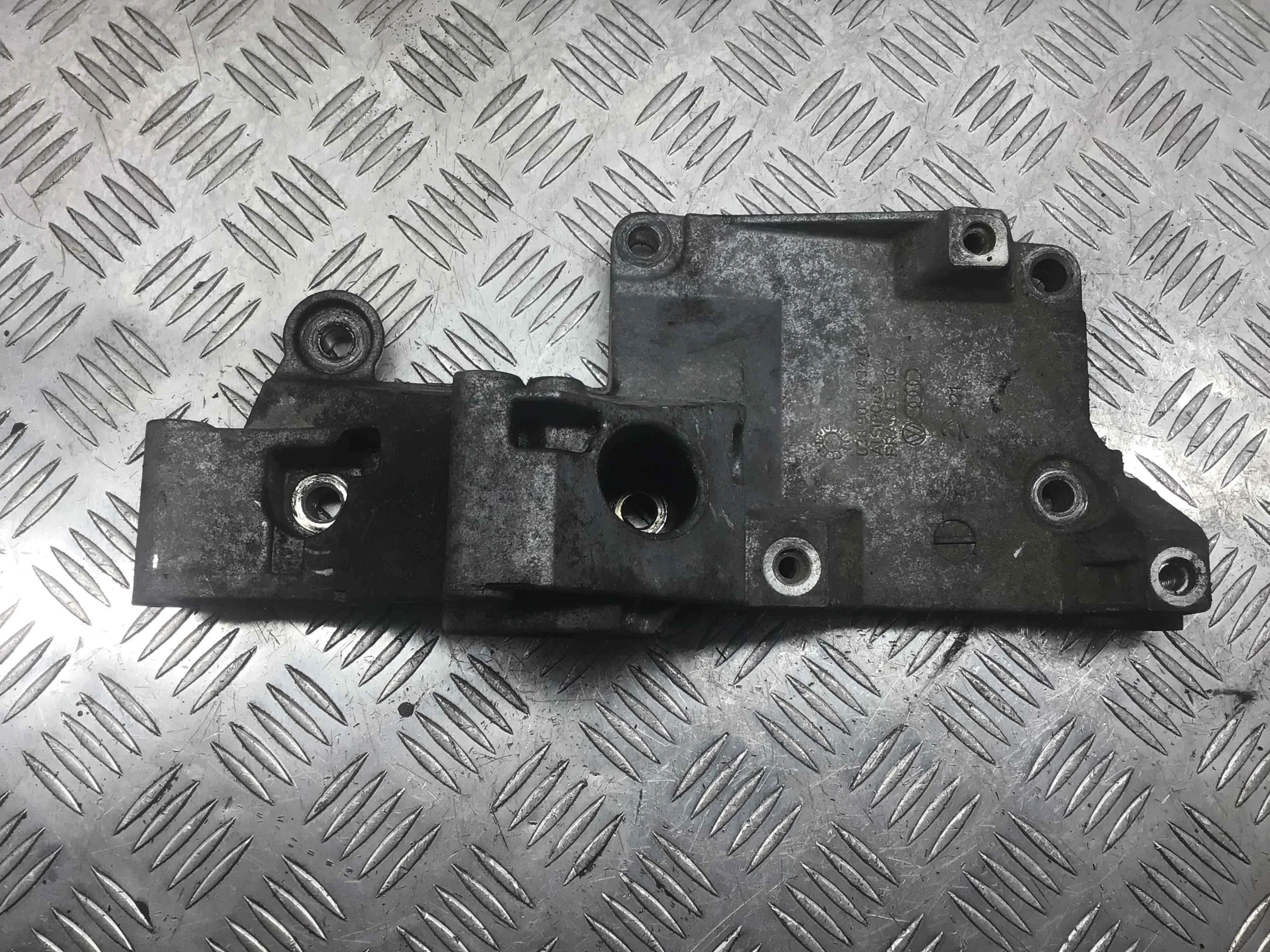 Кронштейн генератора Audi A3 8L [рестайлинг] (2000-2003) дизель 1.9 TDI Механика Х/б