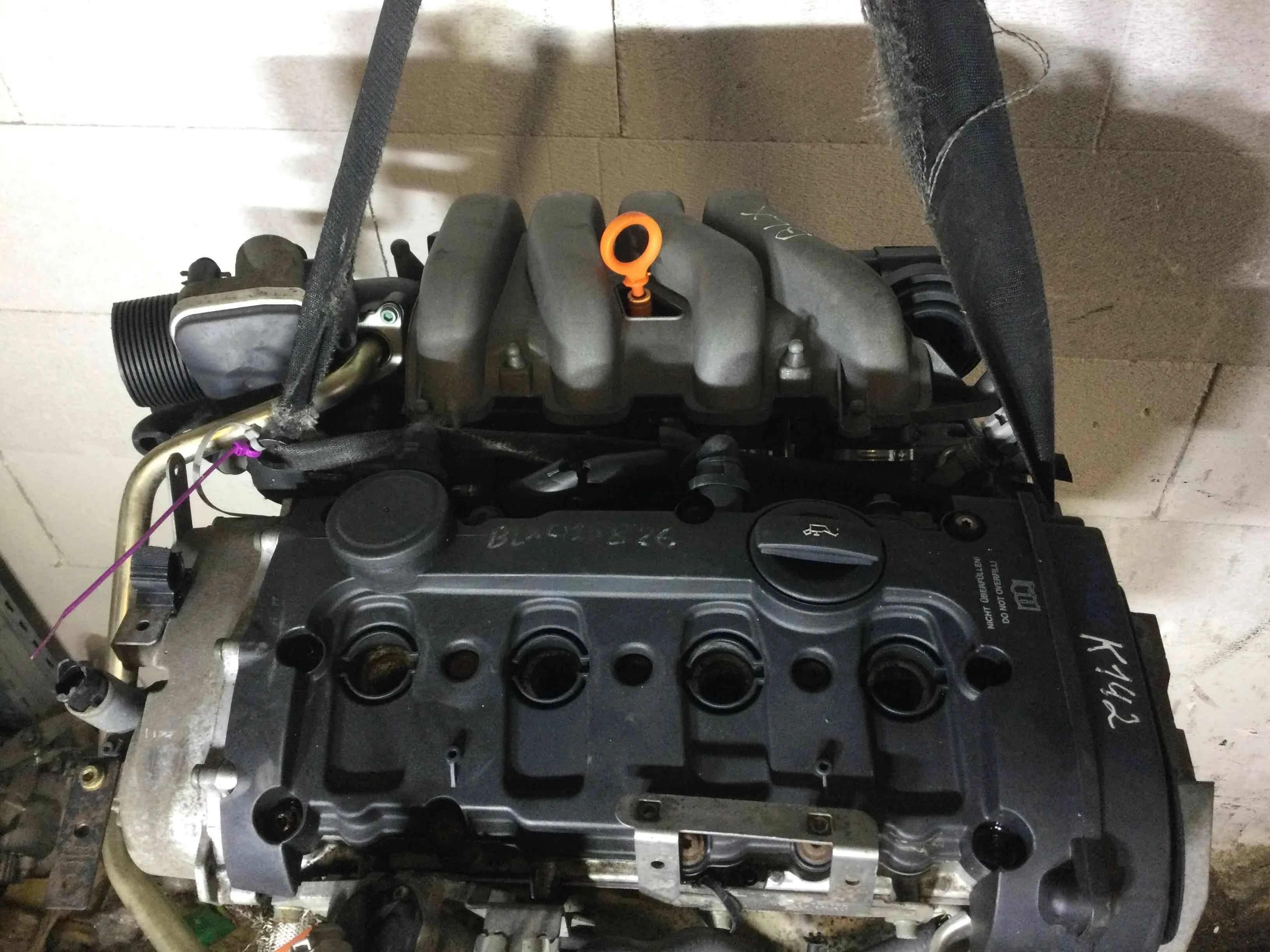 Двигатель Audi A3 8P (2003-2005) бензин 2.0 i Механика Х/б