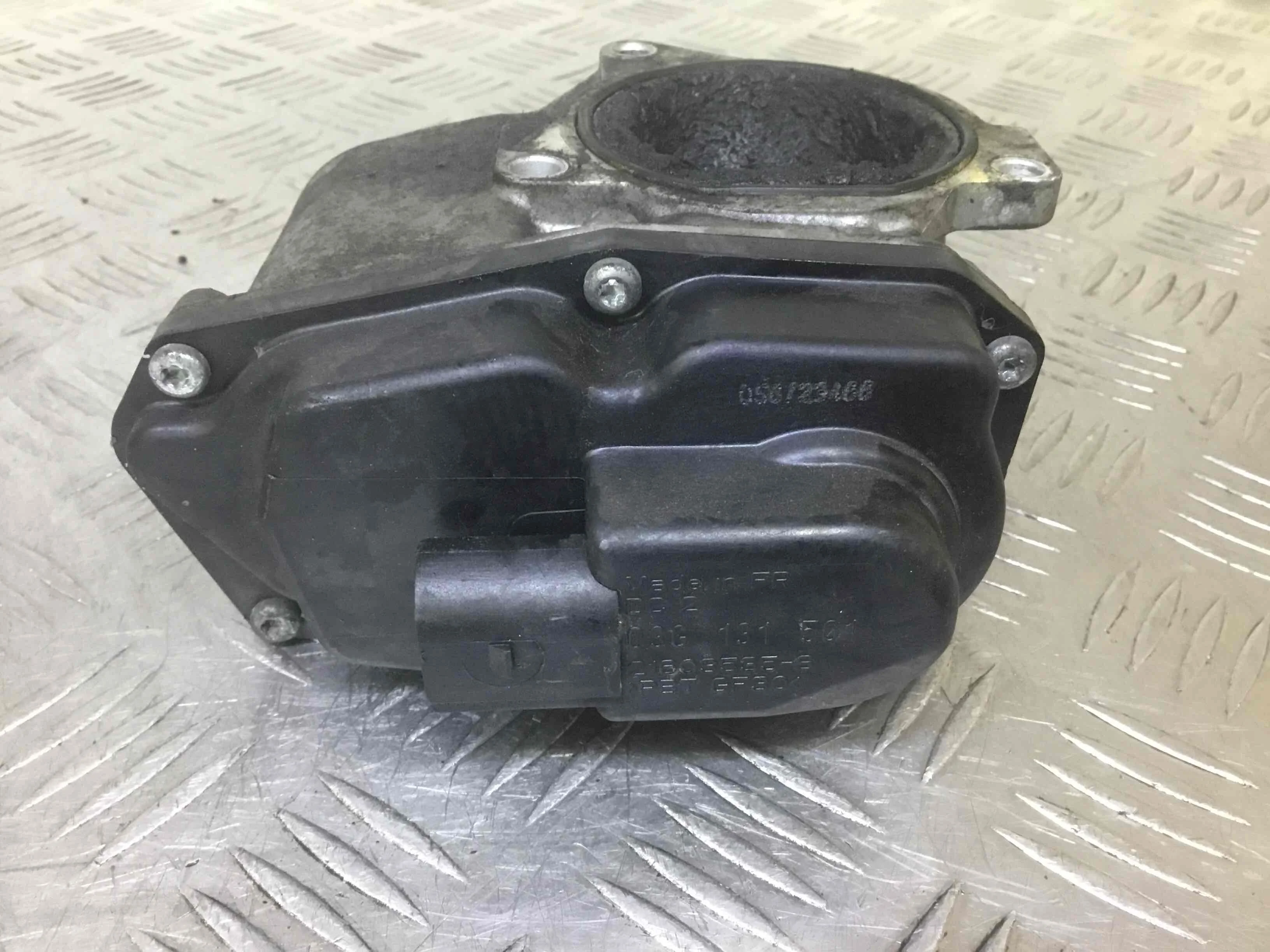 Клапан EGR Volkswagen Passat B6 (2005-2010) дизель 2.0 TDI Механика Седан