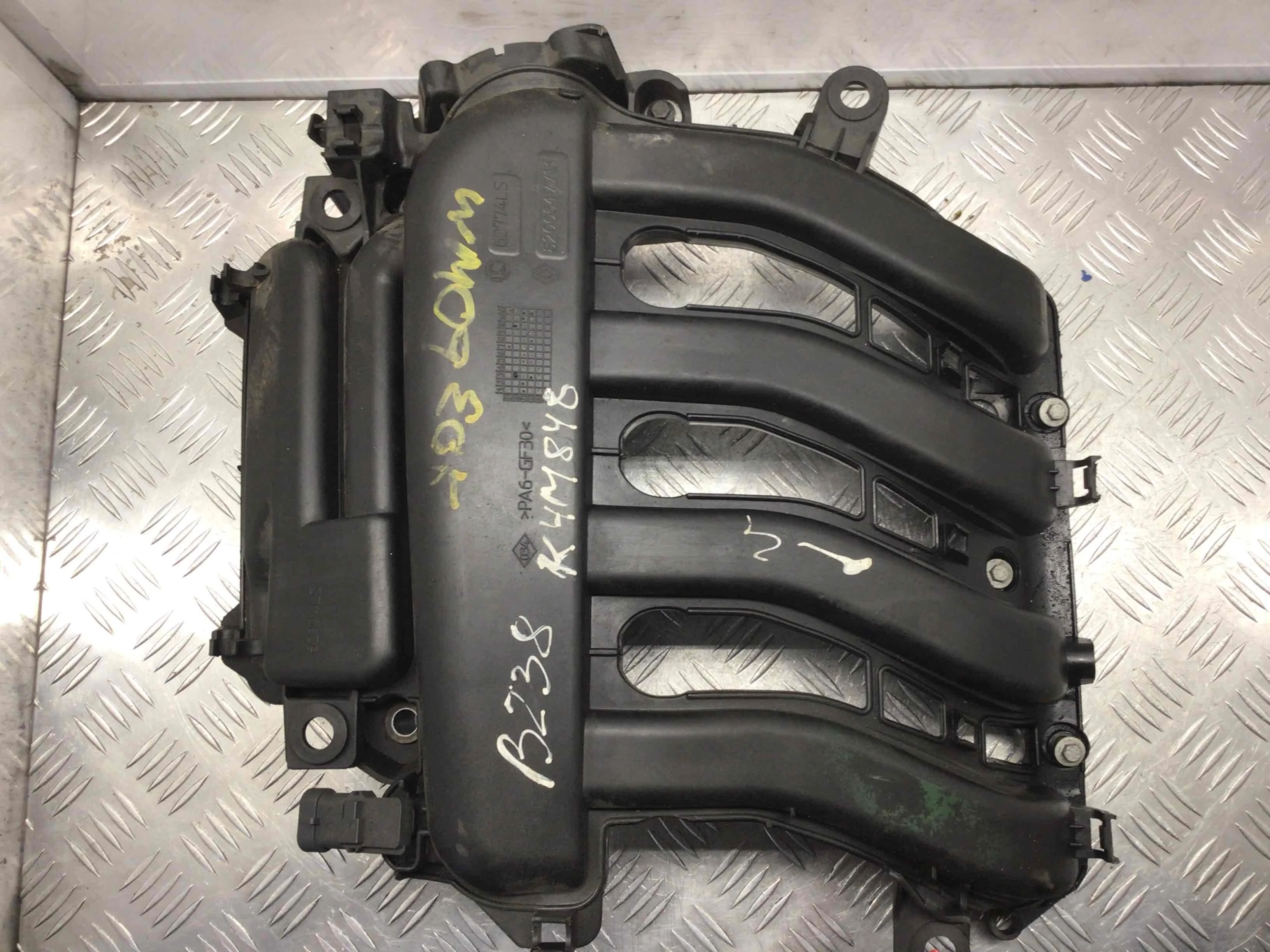 Коллектор впускной Renault Megane 2 поколение (2002-2006) бензин 1.6 i Механика Х/б