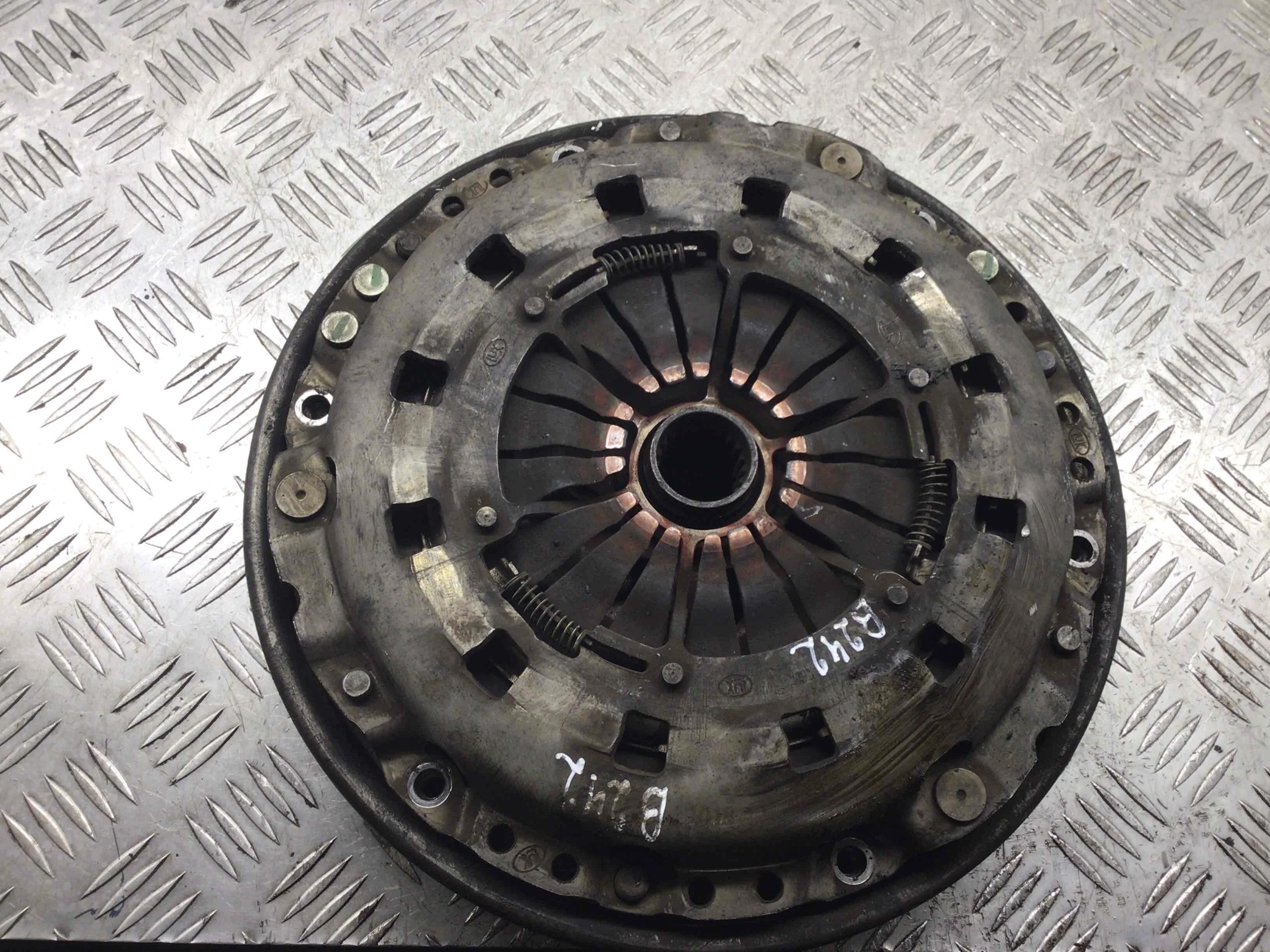 Маховик BMW 3-Series 3-Series E90/E91/E92/E93 2005 - 2010 бензин 2.0 i Механика Седан