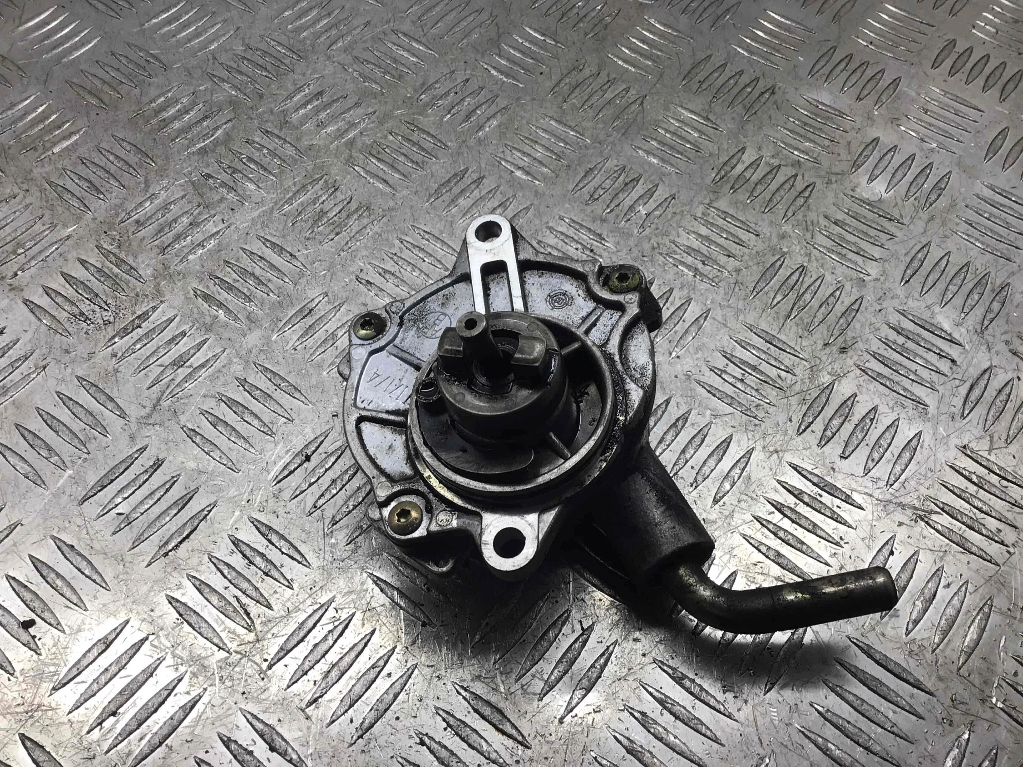 Насос вакуумный Mercedes E-klasse E-klasse (W211) 2002 - 2009 дизель 2.7 CDI Автомат Седан