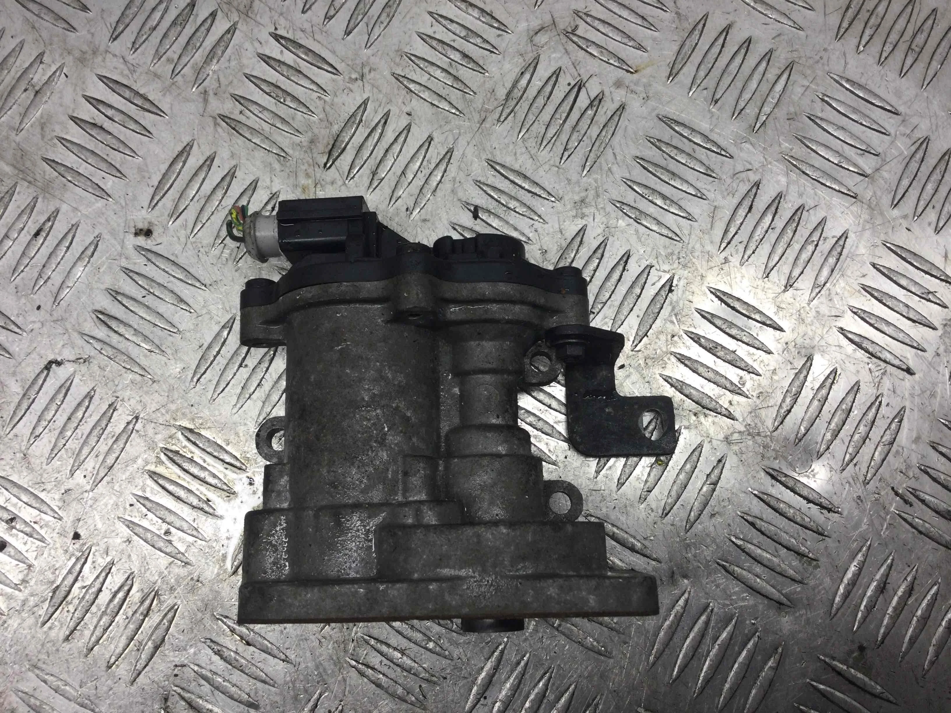 Клапан EGR Ford Focus 2 поколение (2005-2008) дизель 1.8 TDCi Механика Х/б