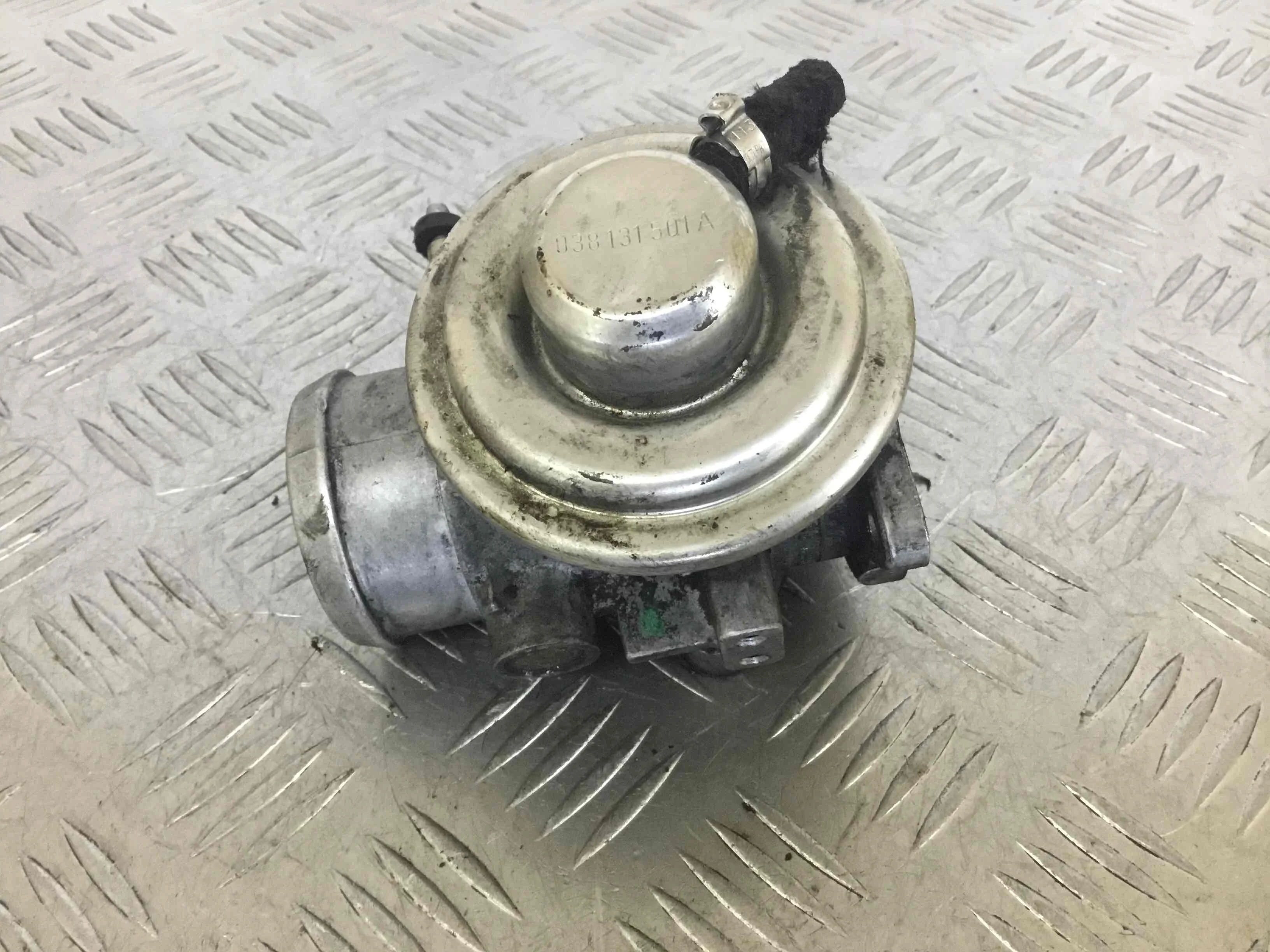 Клапан EGR Volkswagen Golf 4 поколение (1997-2004) дизель 1.9 TDI Механика Х/б