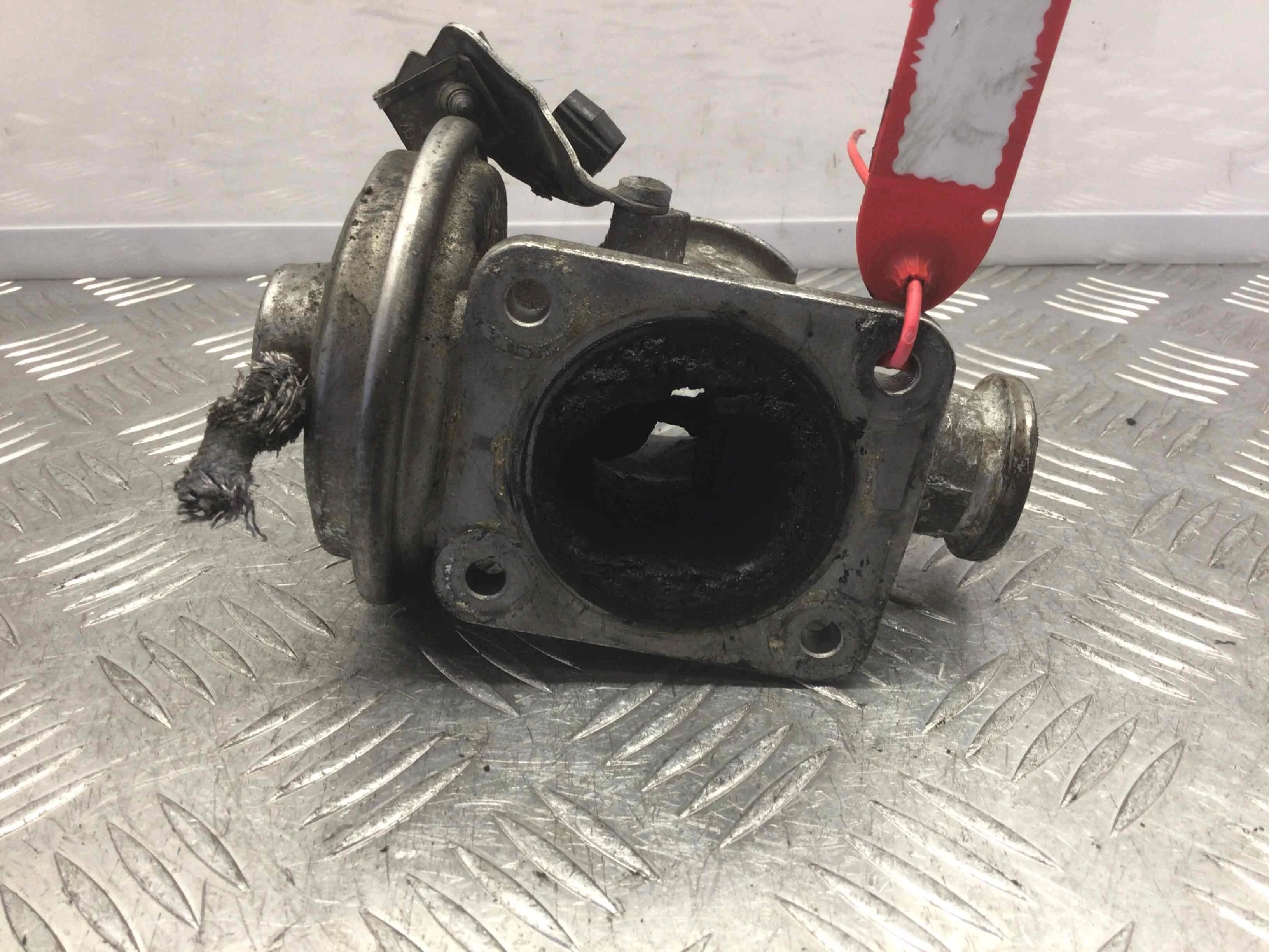 Клапан EGR BMW 3-Series 3-Series E46 1998 - 2006 дизель 2.0 D Механика Седан