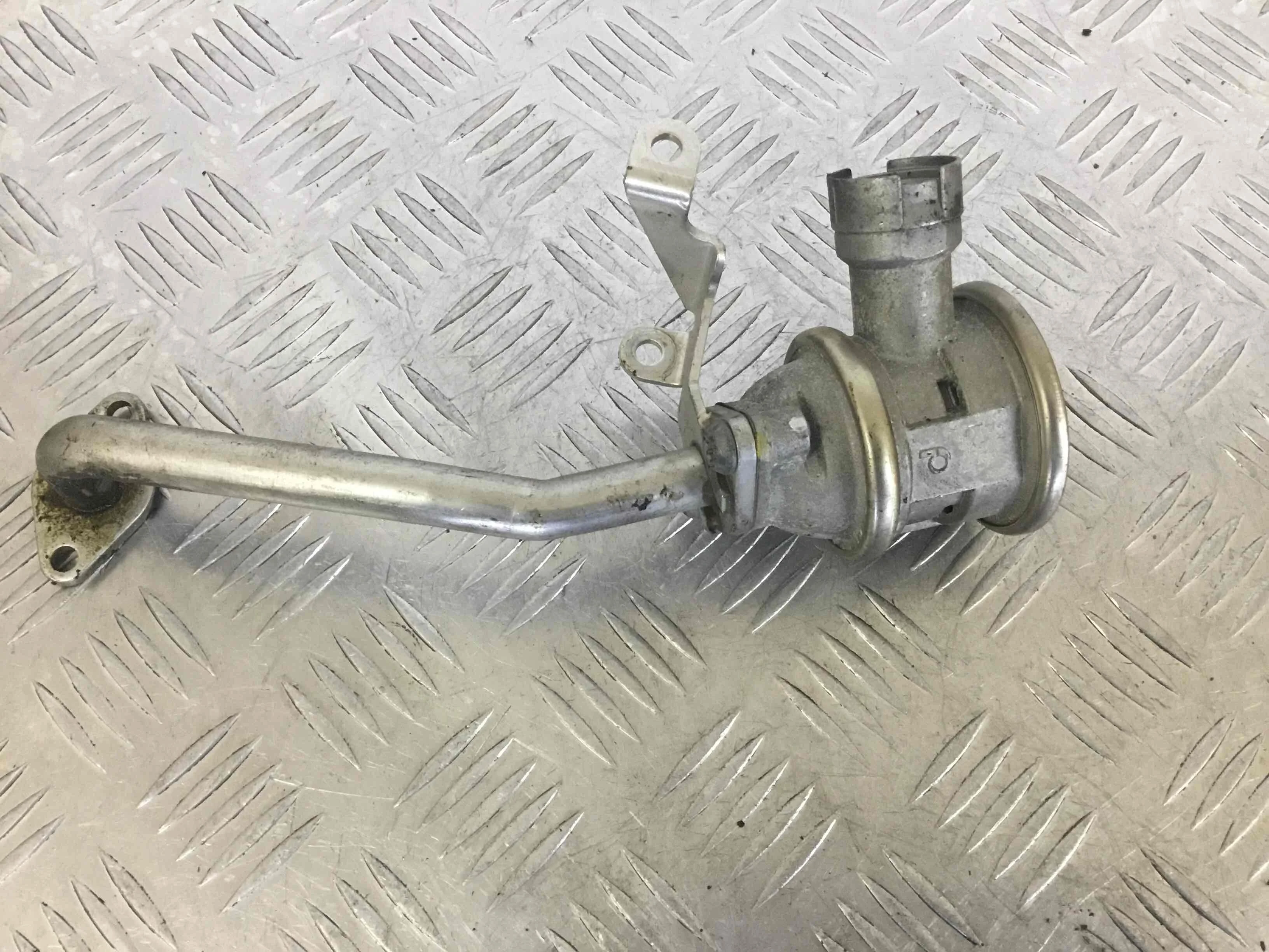 Клапан EGR Audi A6 C6/4F (2004-2008) бензин 4.2 FSI Механика Седан