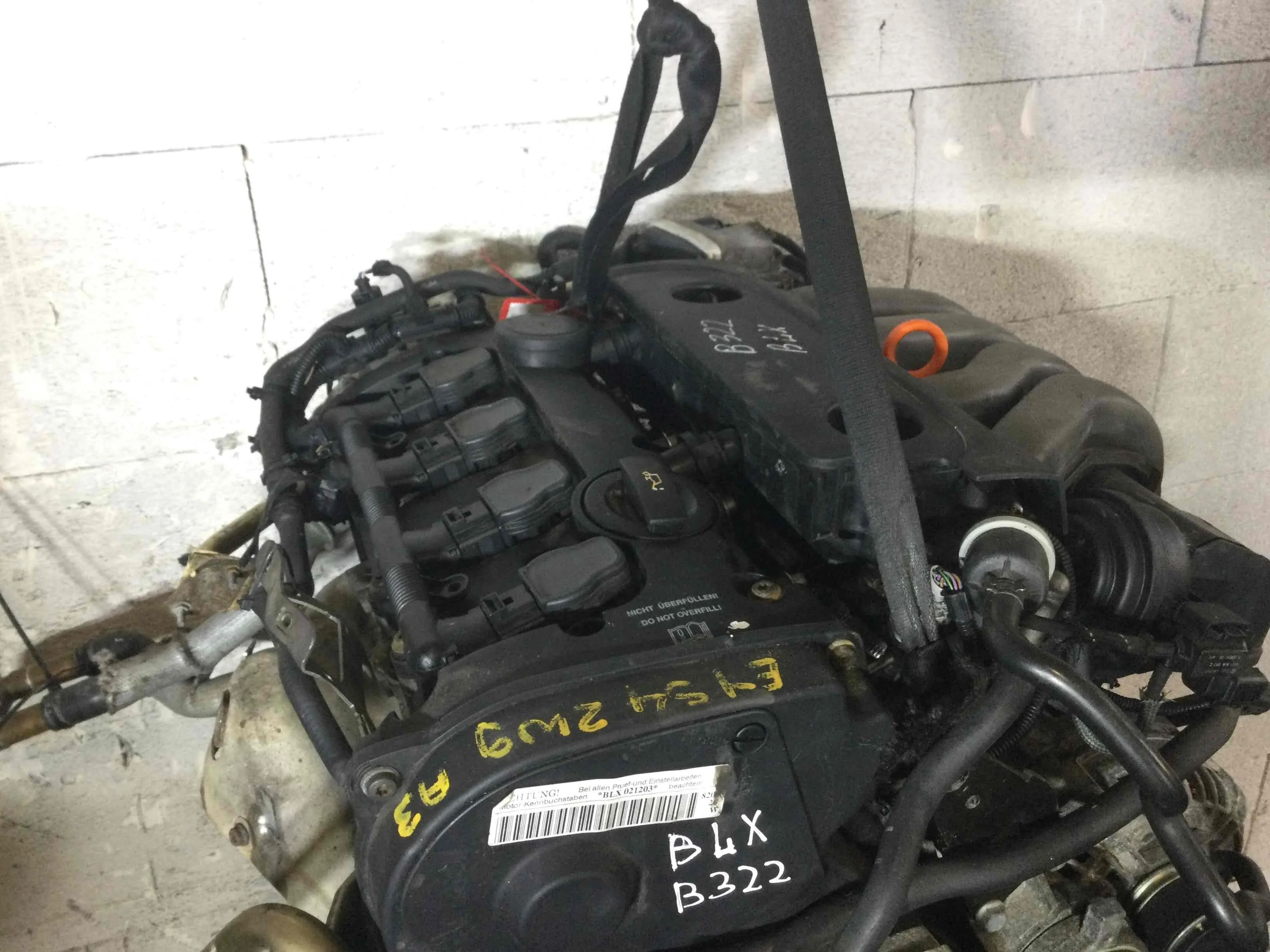 Двигатель Audi A3 8P (2003-2005) бензин 2.0 FSI Механика Х/б