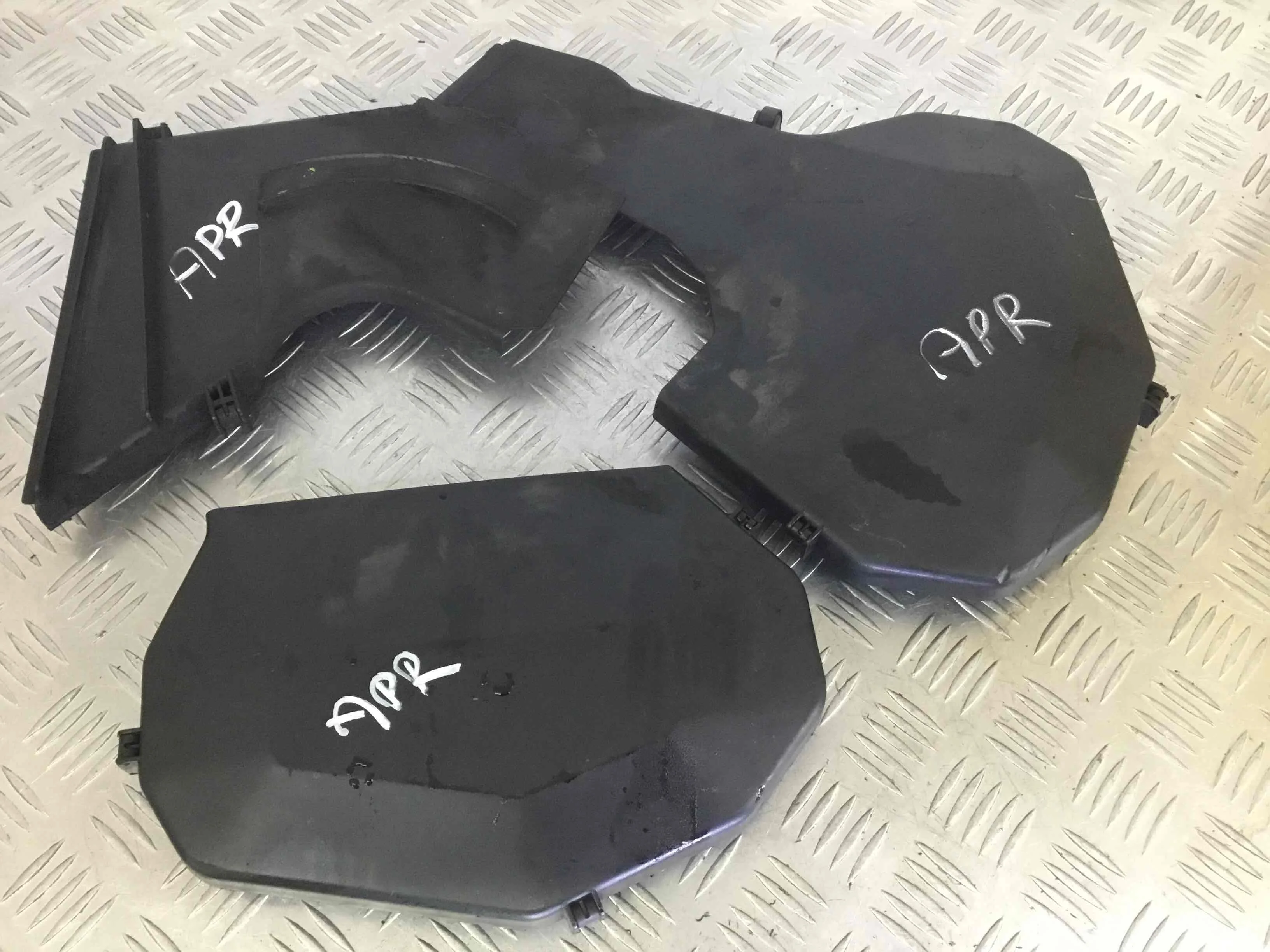 Защита (кожух) ремня ГРМ Audi A8 A8 D2 (4D2 1994 - 2002 бензин 2.8 i Автомат Седан