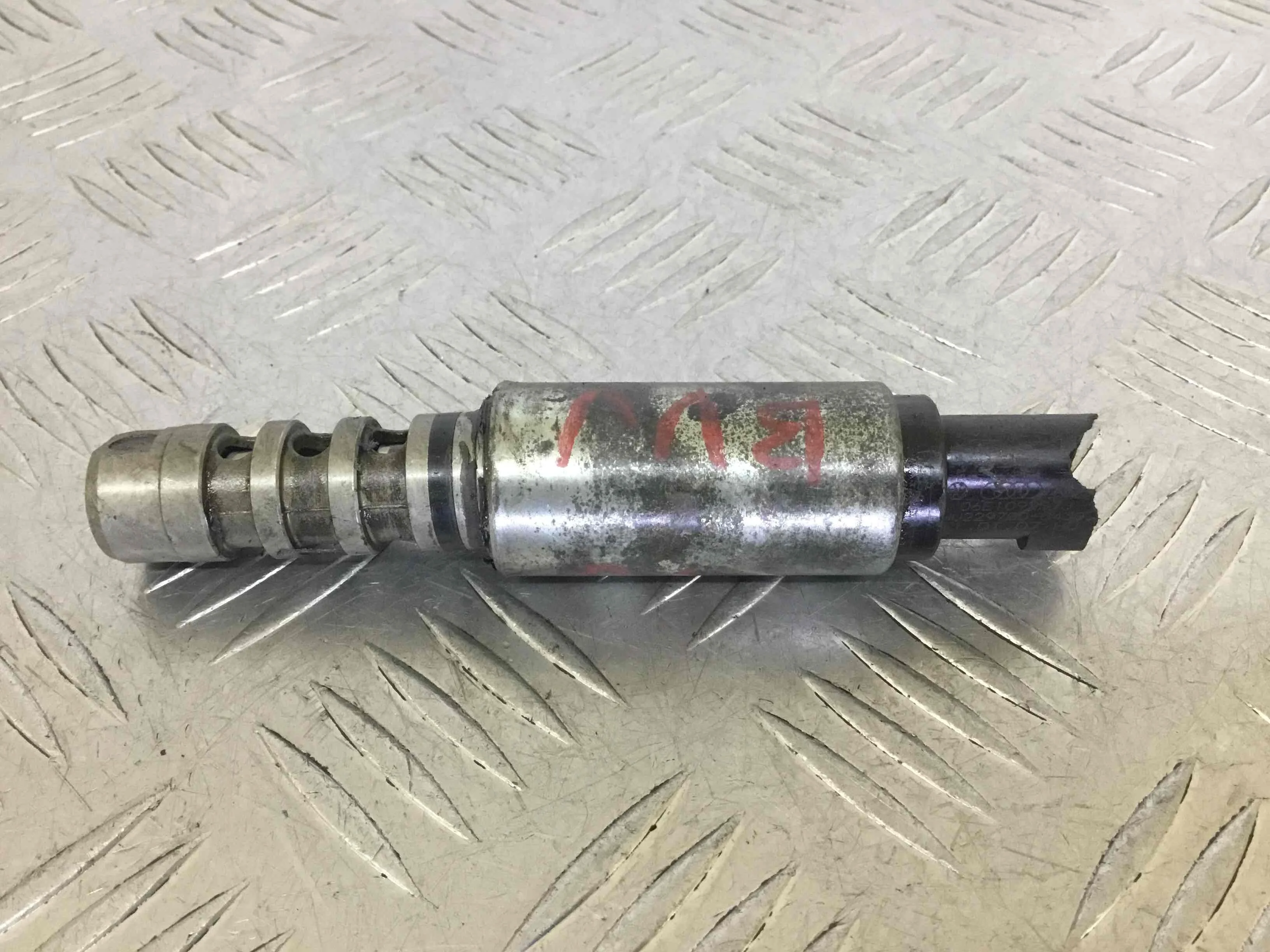 Клапан электромагнитный Audi A6 C6/4F (2004-2008) бензин 4.2 FSI Механика Седан