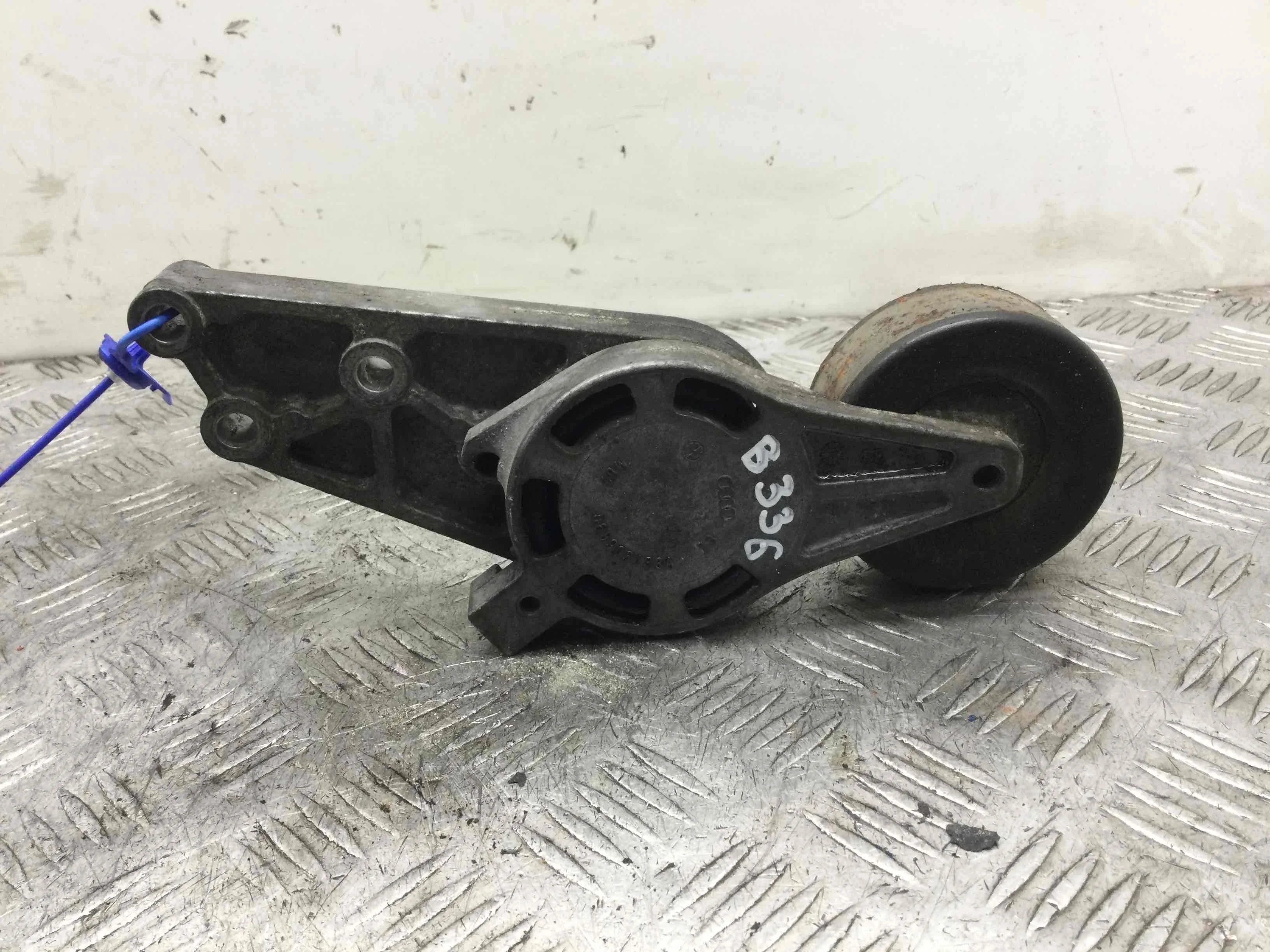 Натяжитель ремня генератора Audi A4 B7 (2004-2008) бензин 1.8 T Механика Универсал