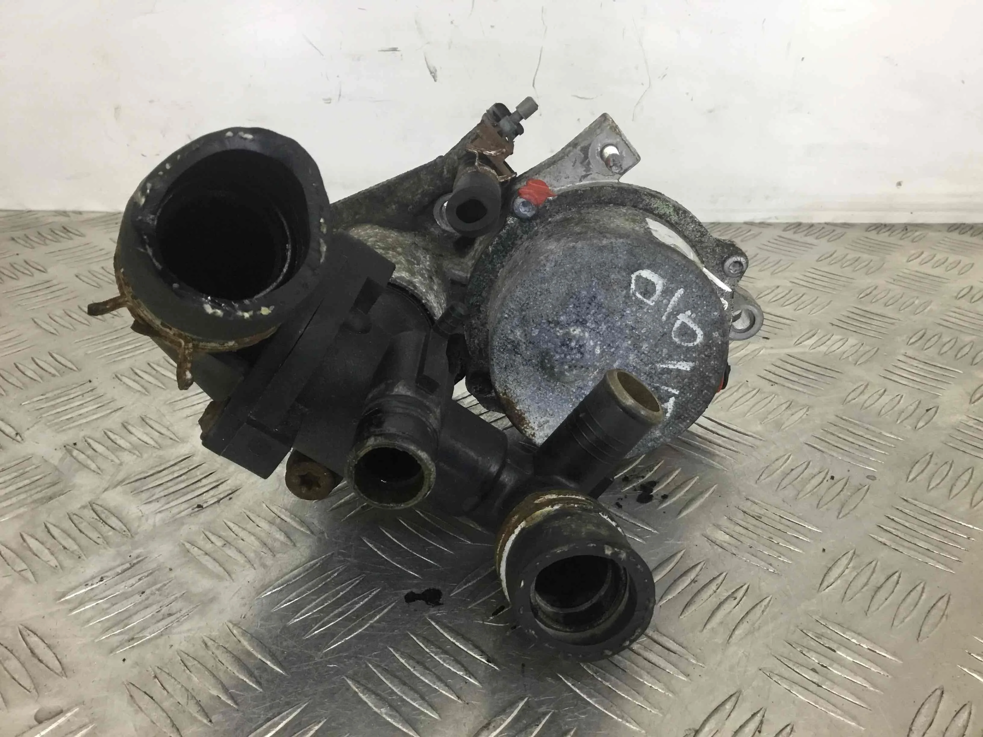 Насос вакуумный Ford Transit 3 поколение [рестайлинг] (2006-2013) дизель 2.2 TDCi Механика Микроавтобус