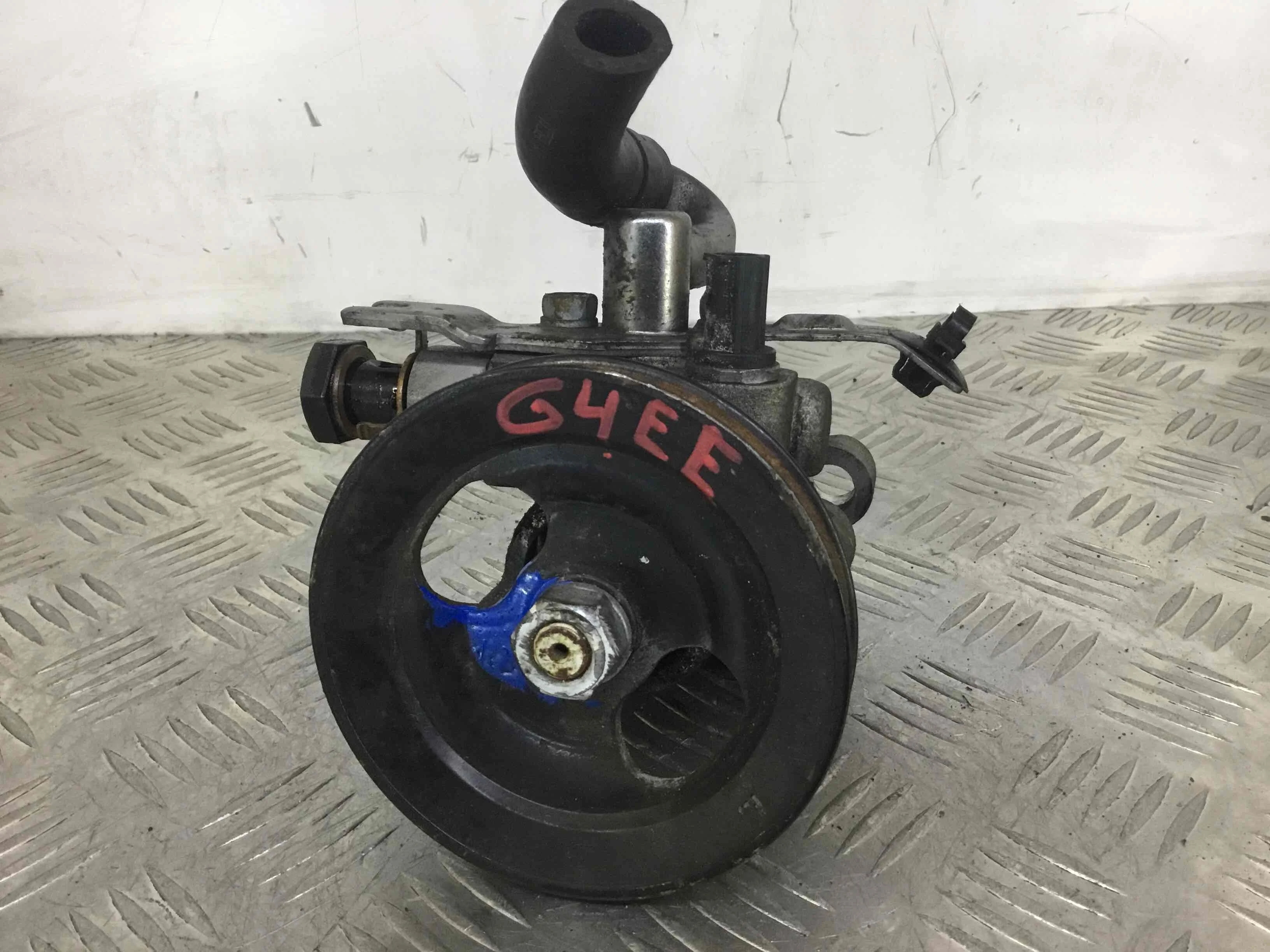 Насос гидроусилителя руля Kia Rio 2 поколение 2005 - 2009 бензин 1.4 i Механика Х/б