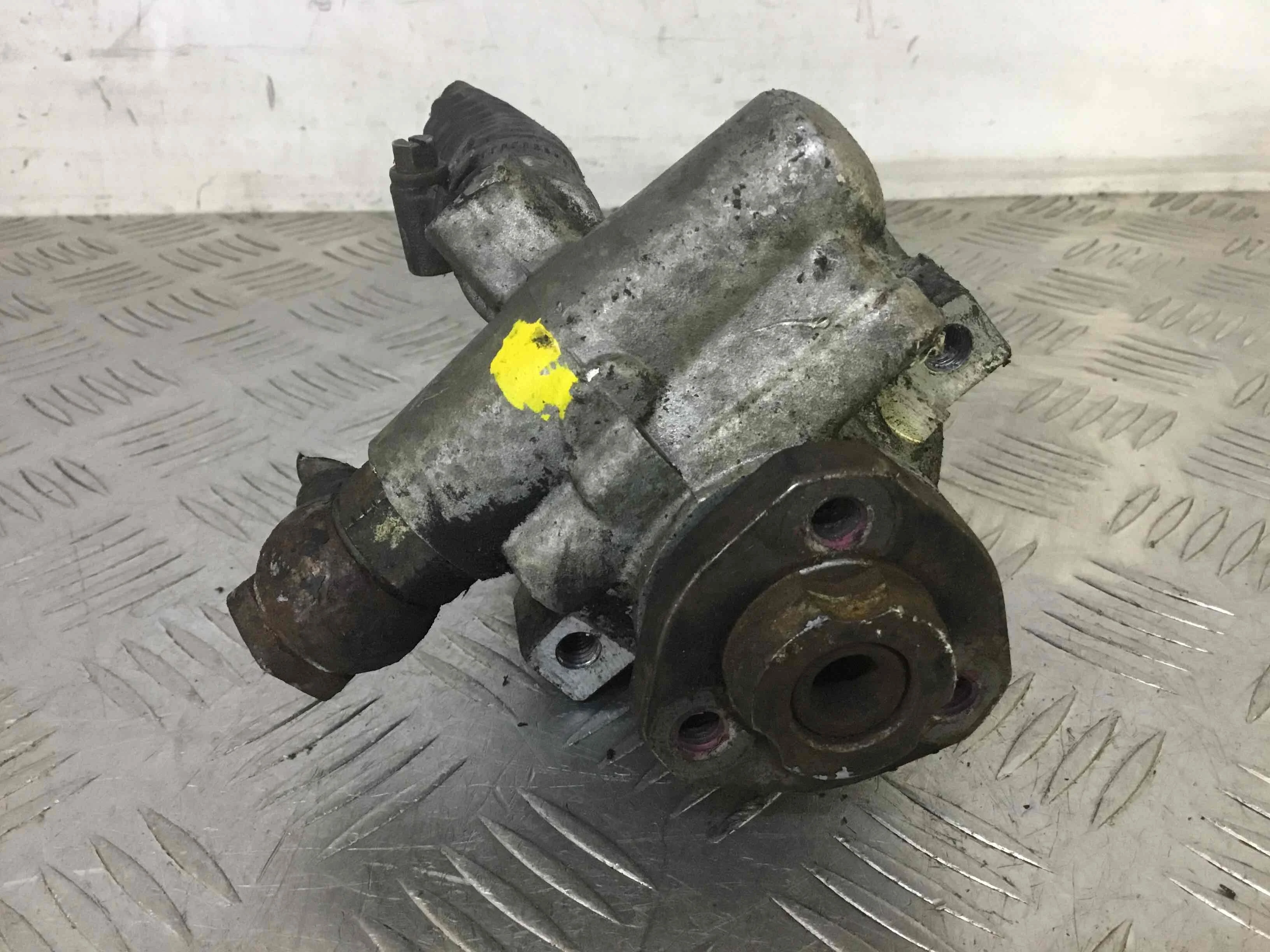 Насос гидроусилителя руля Audi A4 B5 (1994-1999) дизель 1.9 TDI Механика Универсал