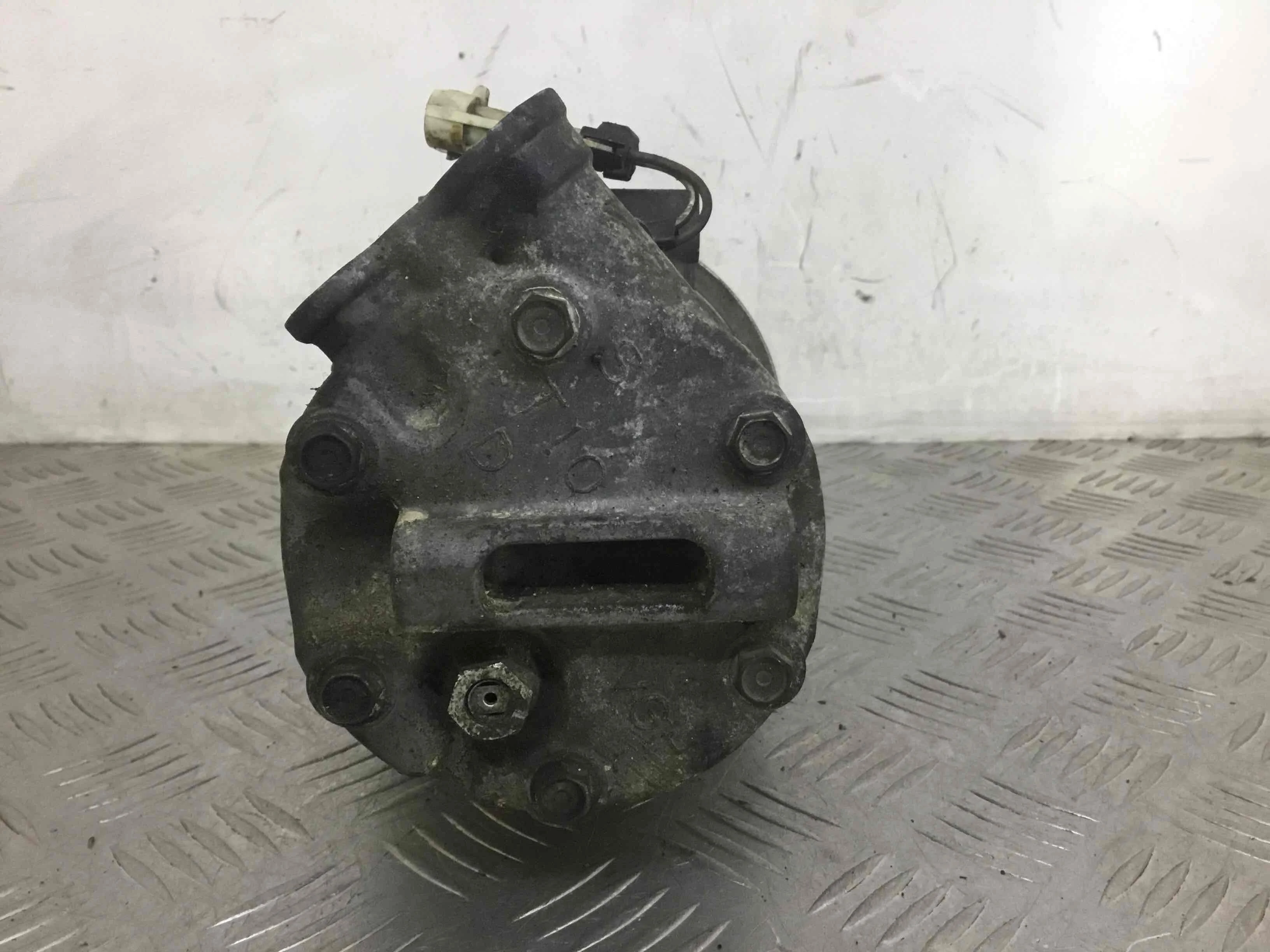 Компрессор кондиционера Opel Corsa C (2000-2003) бензин 1.2 i Механика Х/б