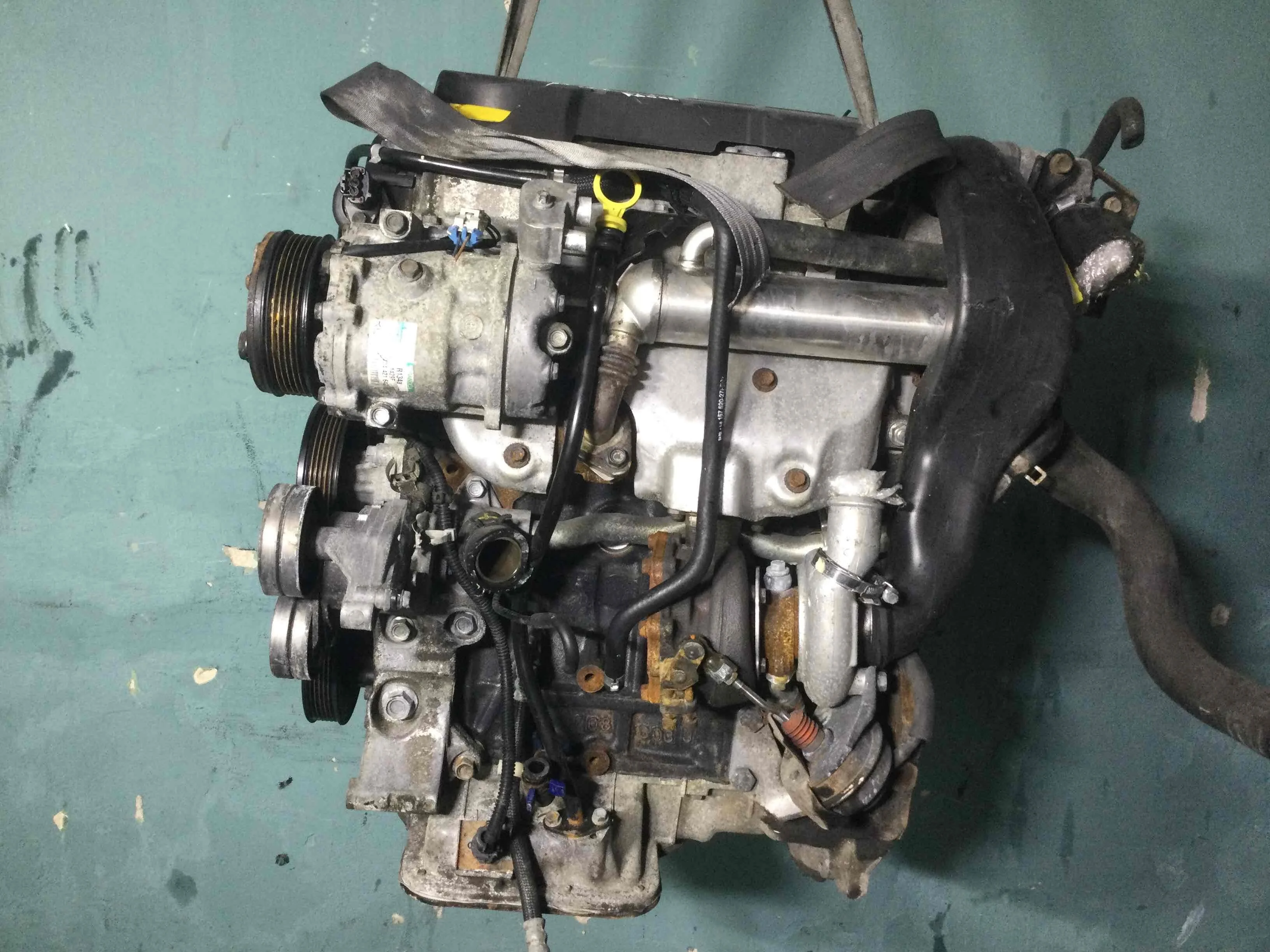 Двигатель Opel Zafira B (2005-2010) дизель 1.7 CDTI Механика Минивэн