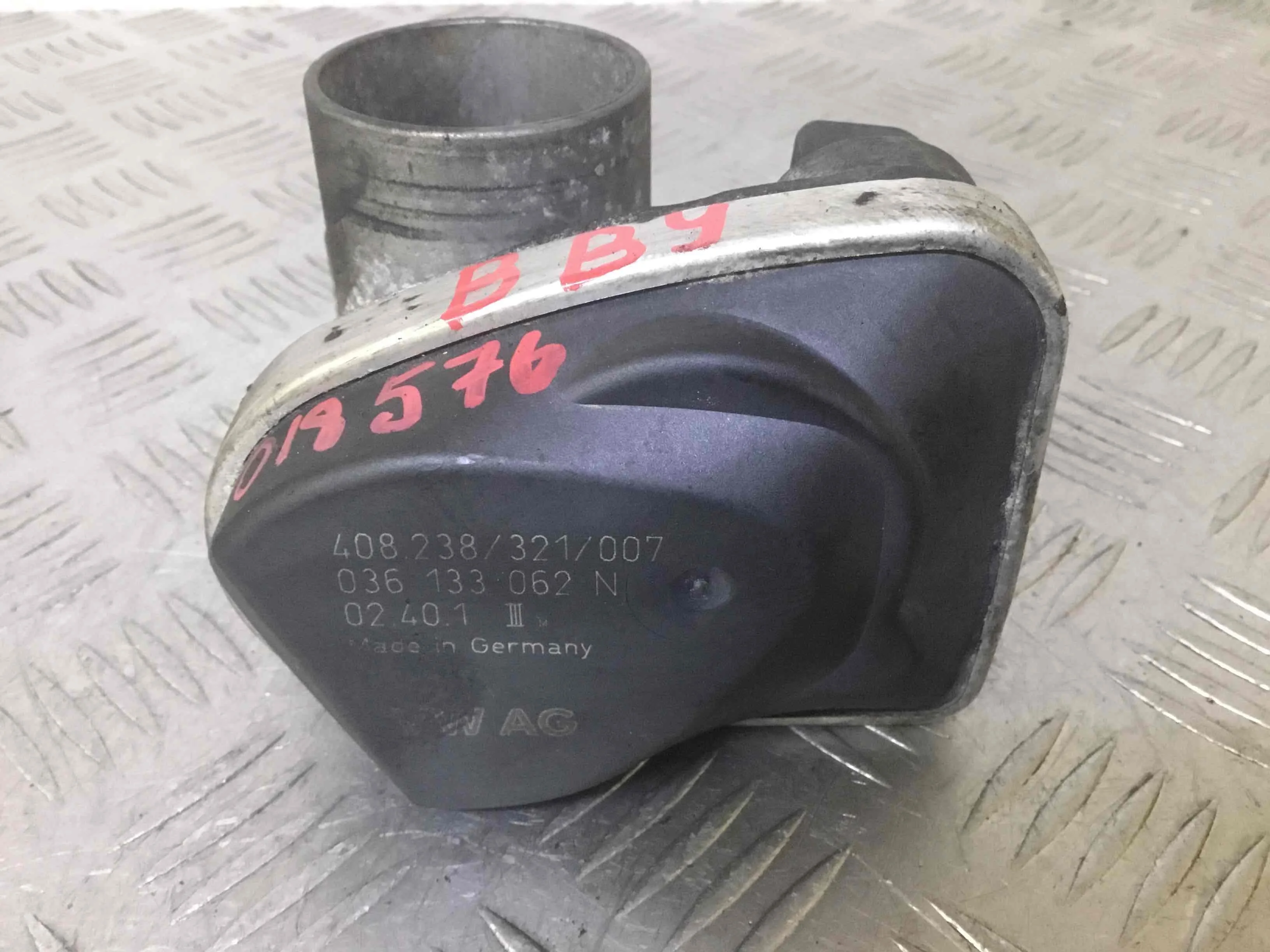 Заслонка дроссельная Volkswagen Polo 4 поколение (2001-2005) бензин 1.4 i Автомат Х/б