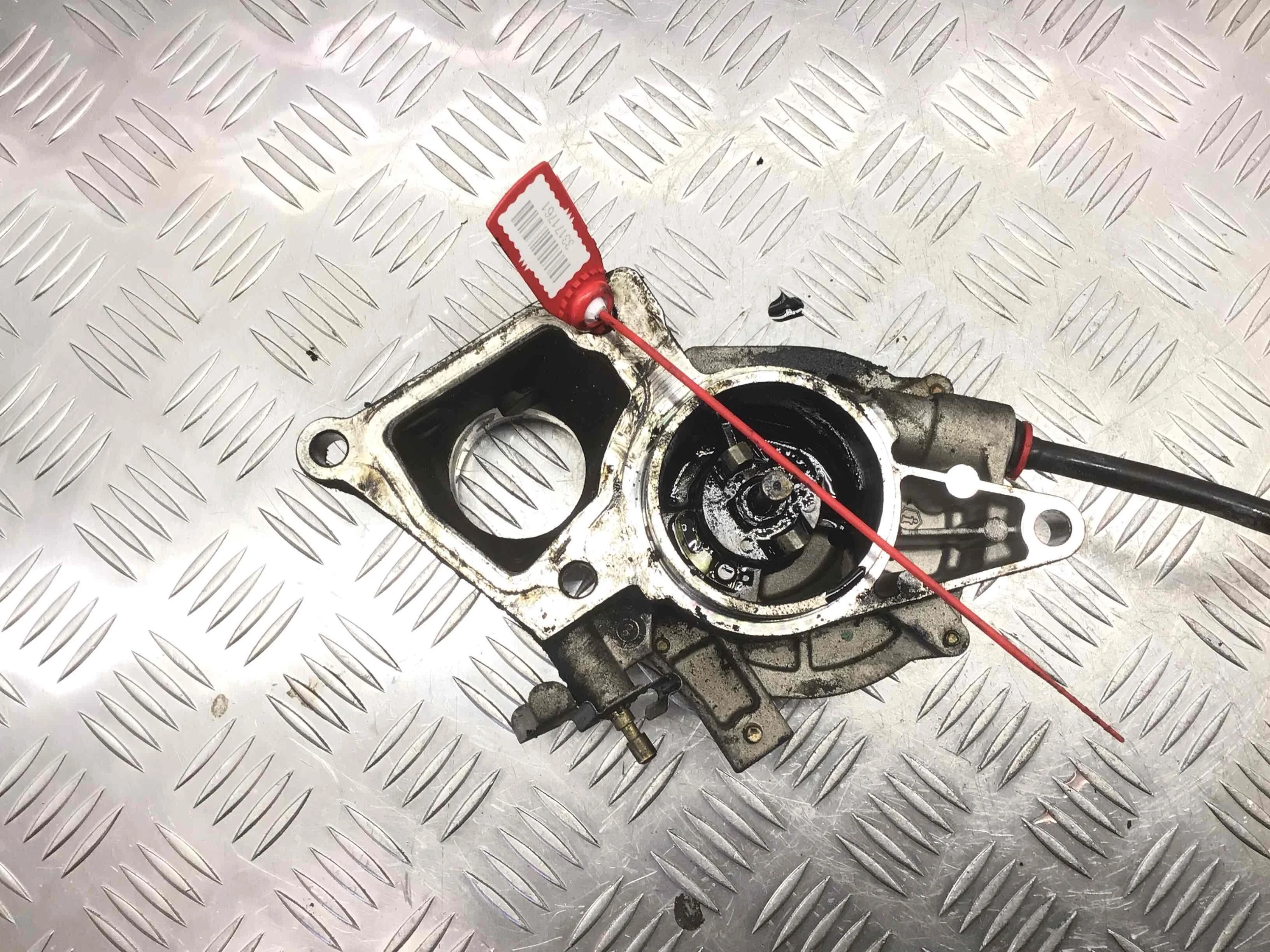 Насос вакуумный Jaguar X-Type 1 поколение (2001-2007) дизель 2.0 TDCi Механика Седан