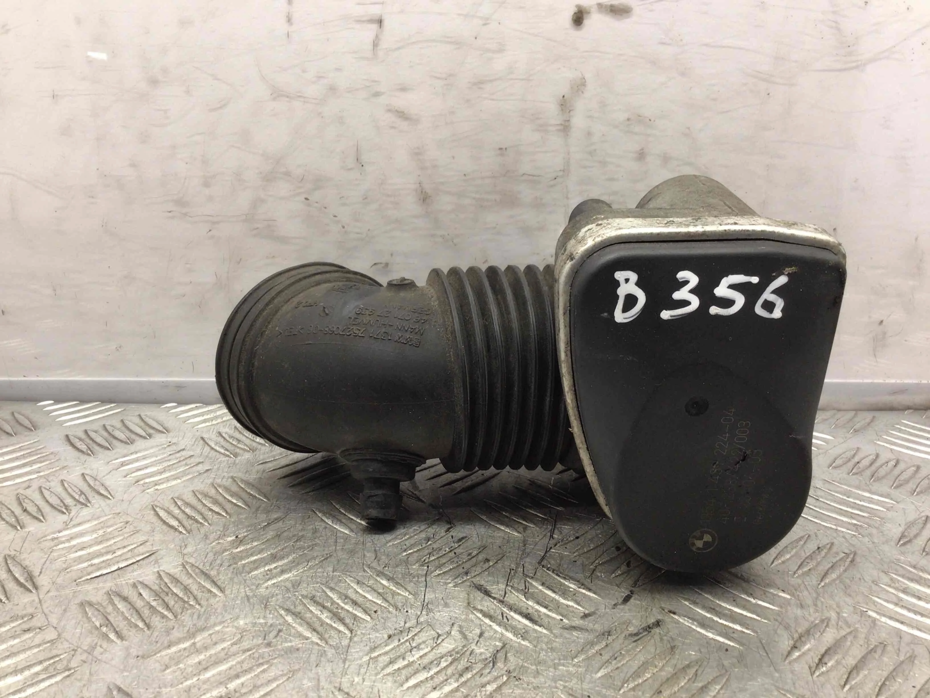 Заслонка дроссельная BMW 1-Series E87/E81/E82/E88 (2004-2007) бензин 1.6 i Механика Х/б