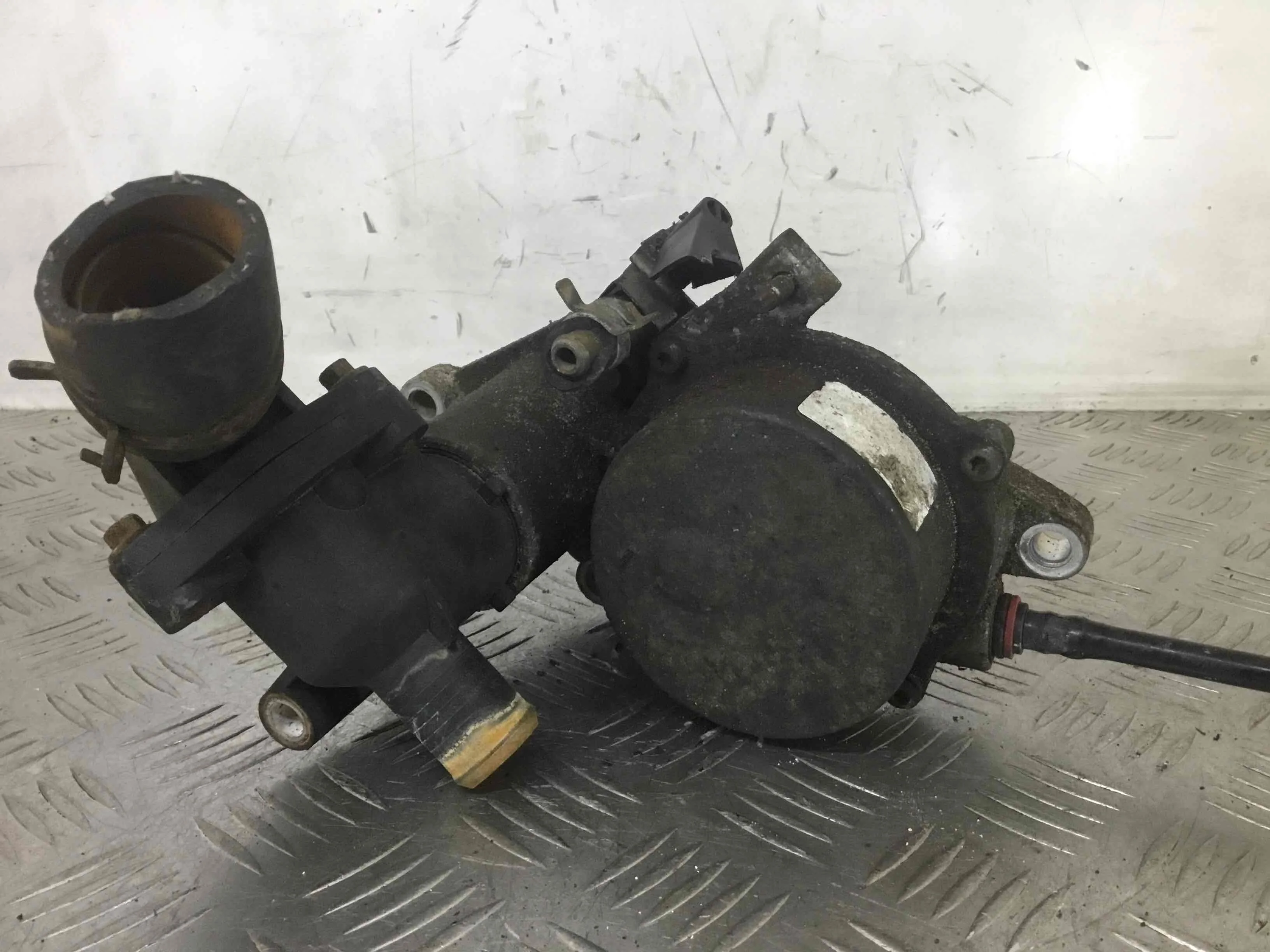 Насос вакуумный Ford Transit 3 поколение (2000-2006) дизель 2.0 TD Механика Микроавтобус