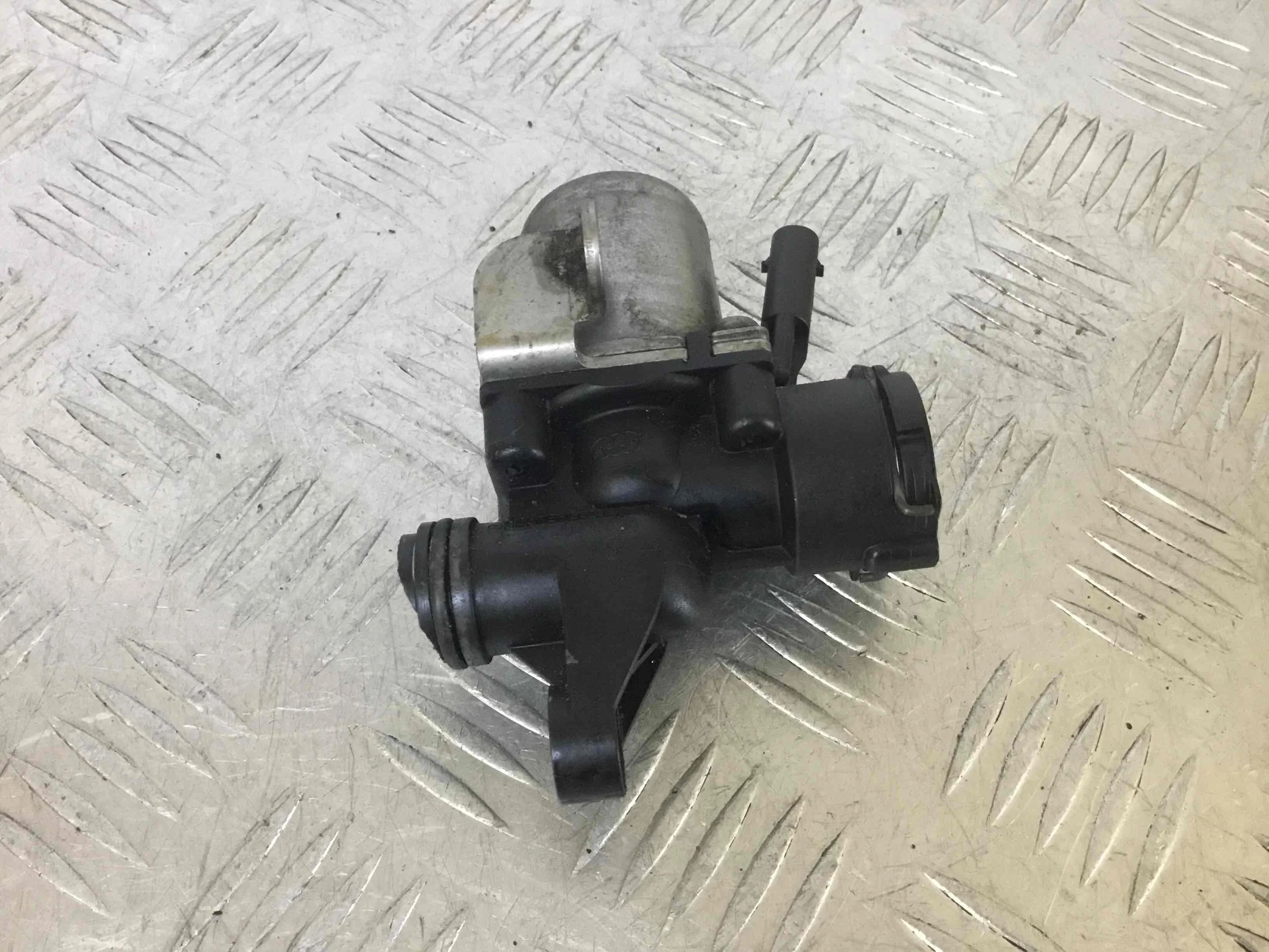 Кран отопителя (печки) Mercedes C-klasse W203/S203/CL203 [рестайлинг] (2004-2007) бензин 2.5 i Автомат Седан