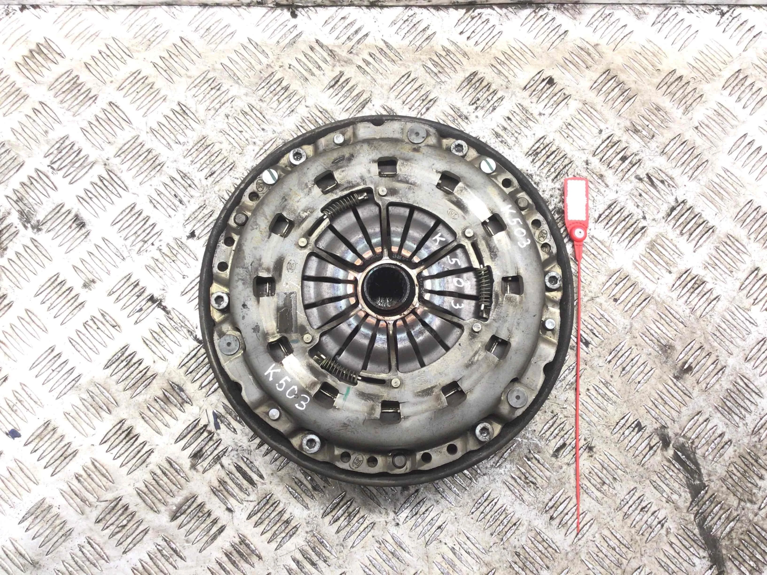 Маховик BMW 3-Series 3-Series E90/E91/E92/E93 2005 - 2010 бензин 2.0  Механика Седан