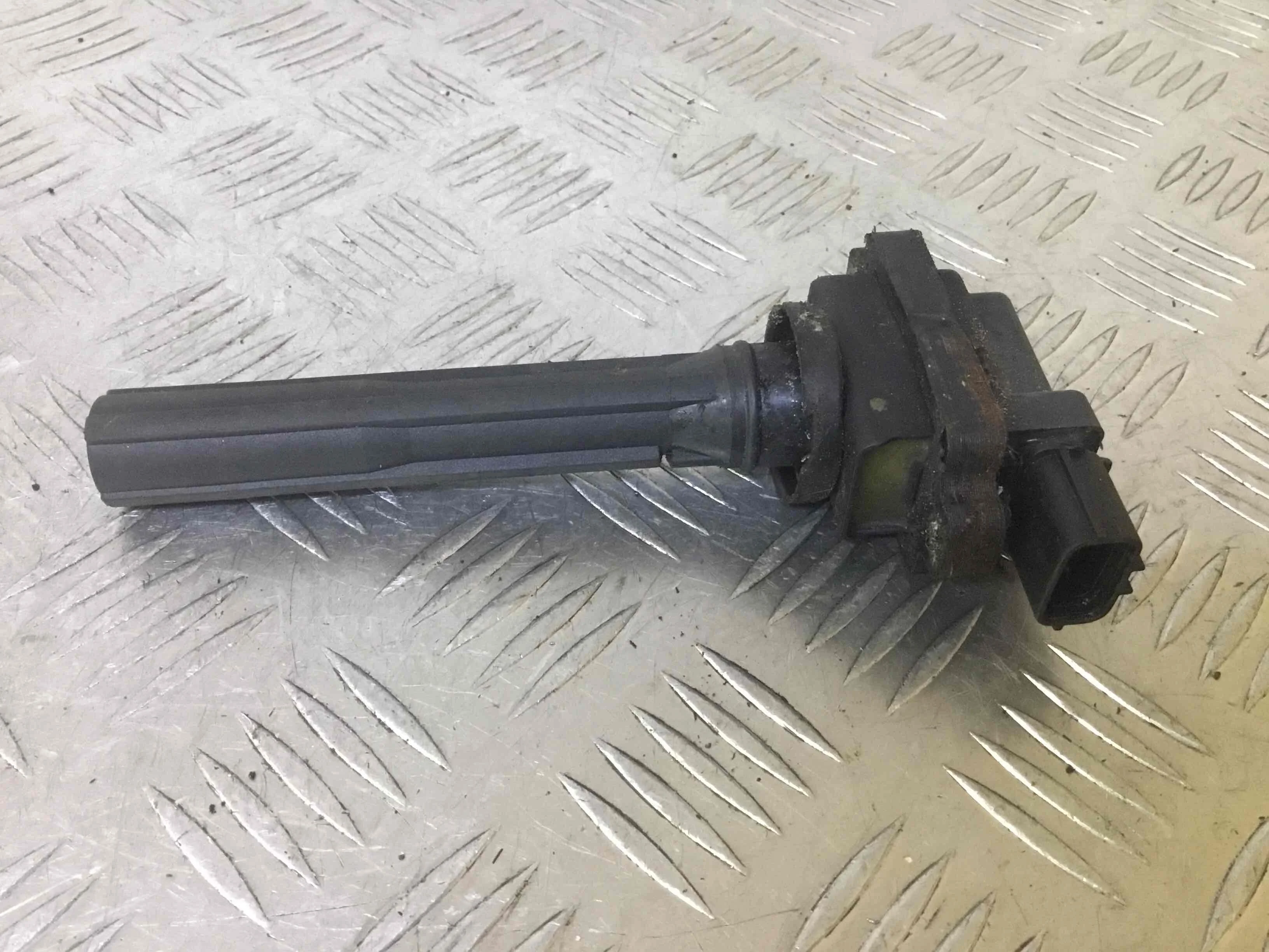 Катушка зажигания Suzuki Grand Vitara FT (1998-2001) бензин 2.0 i Механика