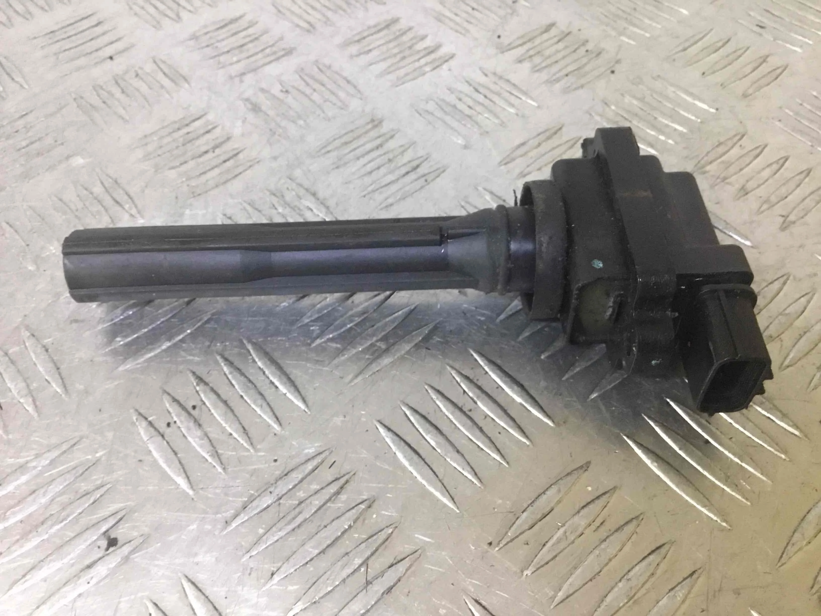 Катушка зажигания Suzuki Grand Vitara FT (1998-2001) бензин 2.0 i Механика