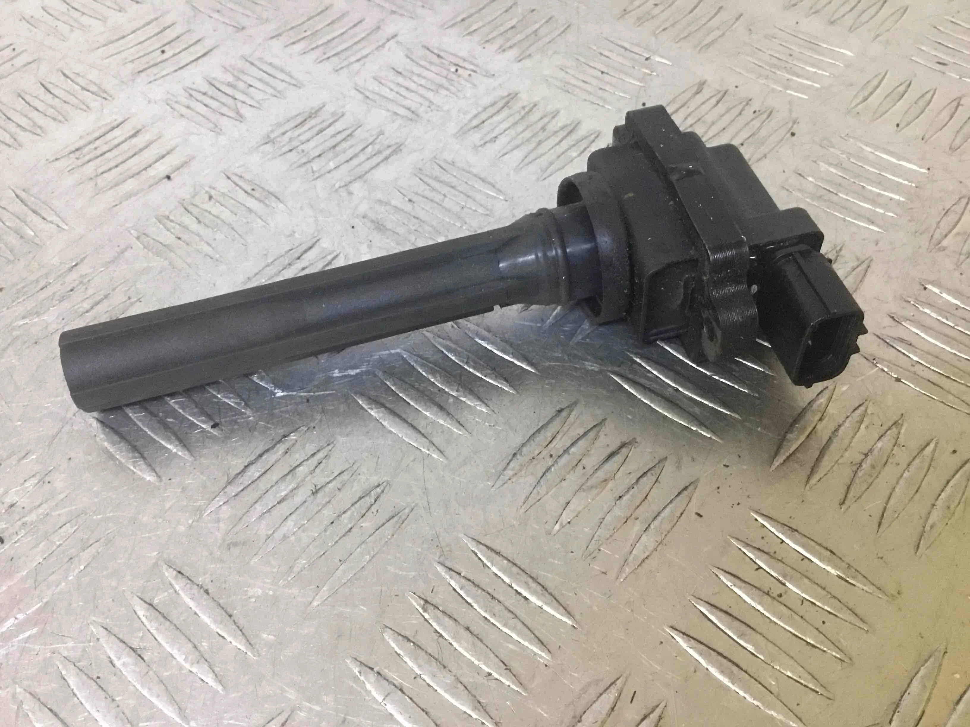 Катушка зажигания Suzuki Grand Vitara FT (1998-2001) бензин 2.0 i Механика