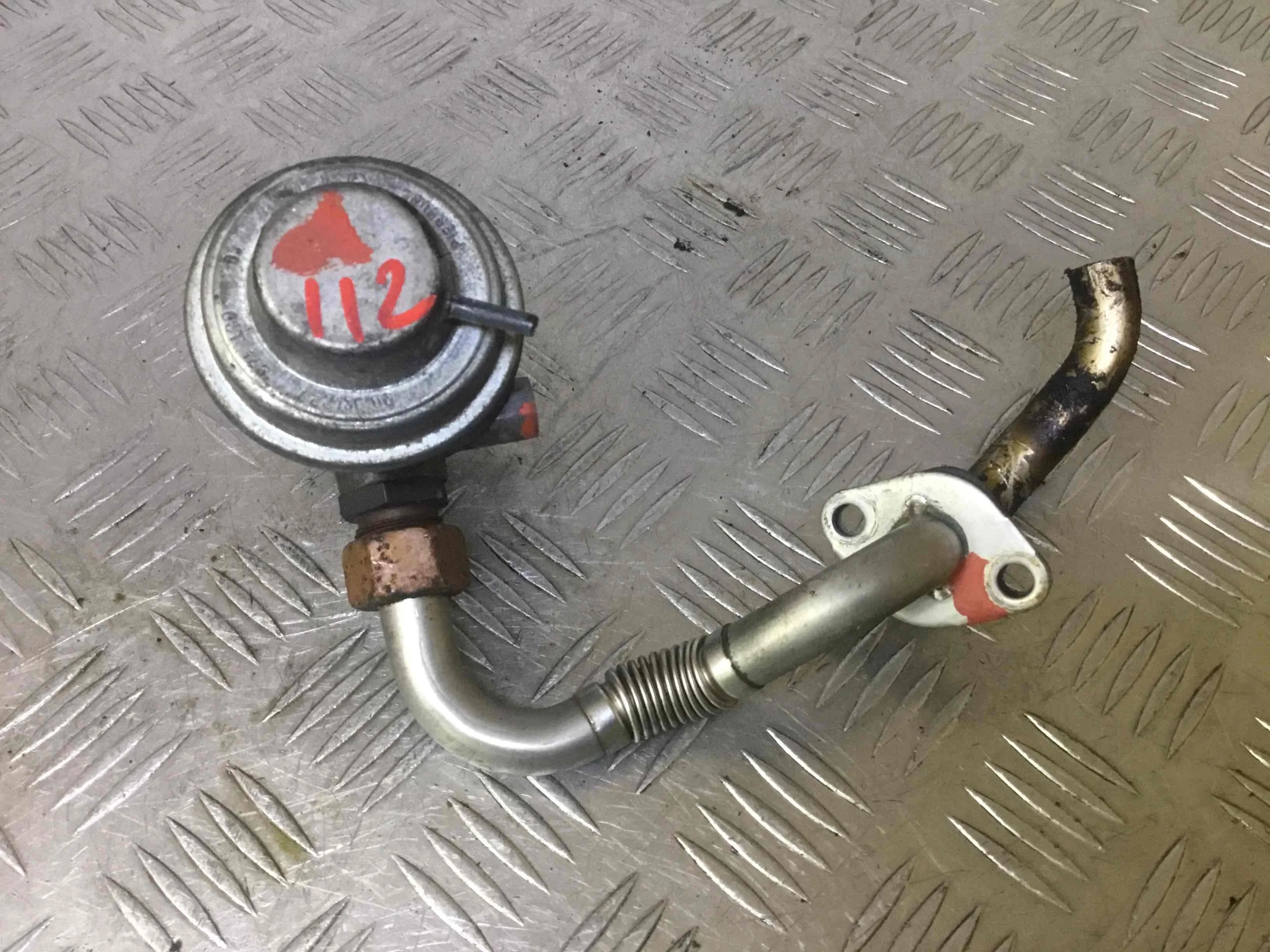 Клапан EGR Mercedes E-klasse E-klasse (W210) 1995 - 2003 бензин 2.6 i Автомат Седан