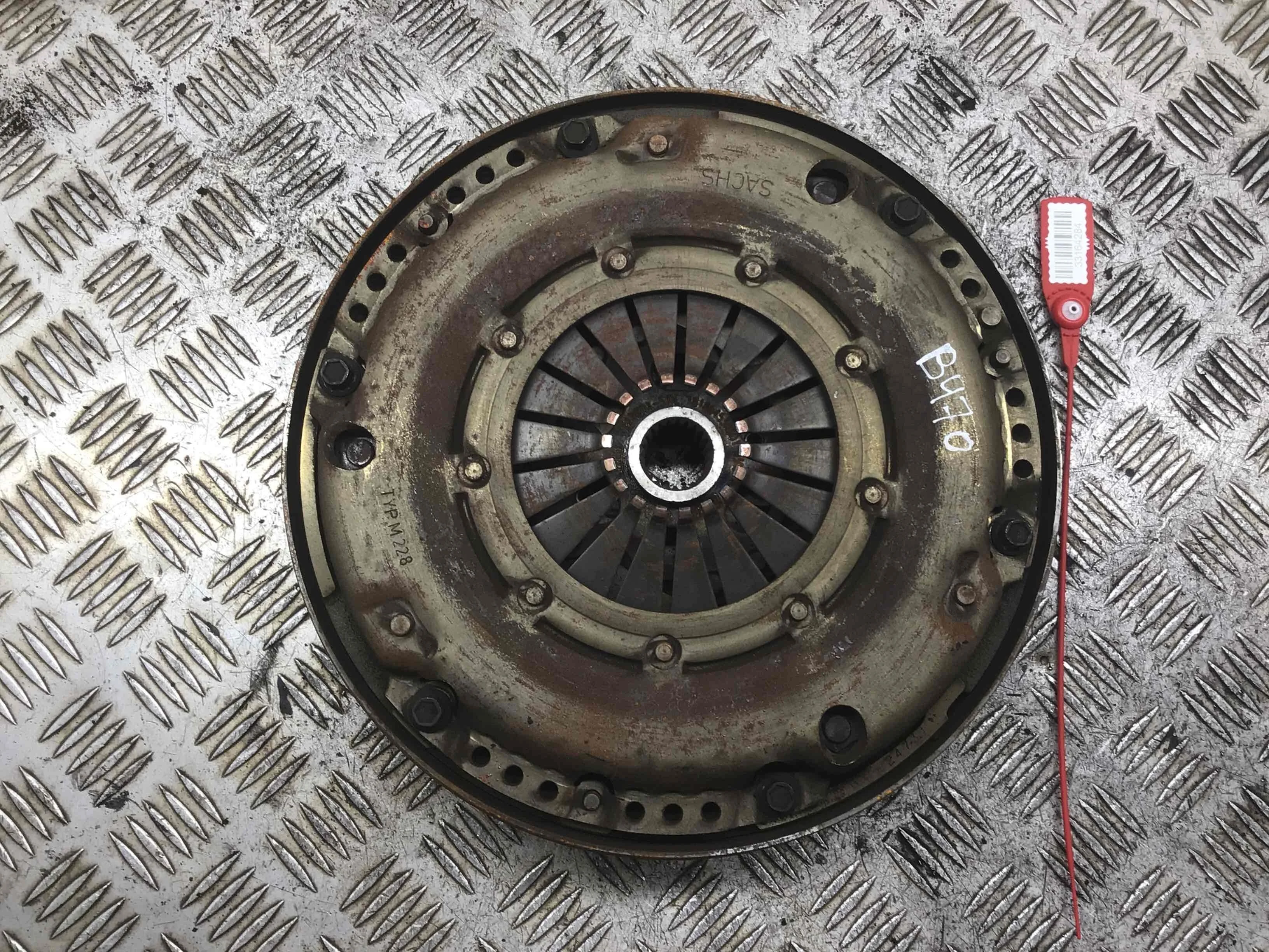 Маховик Ford C-MAX 1 поколение (2003-2007) бензин 1.8 i Механика Седан