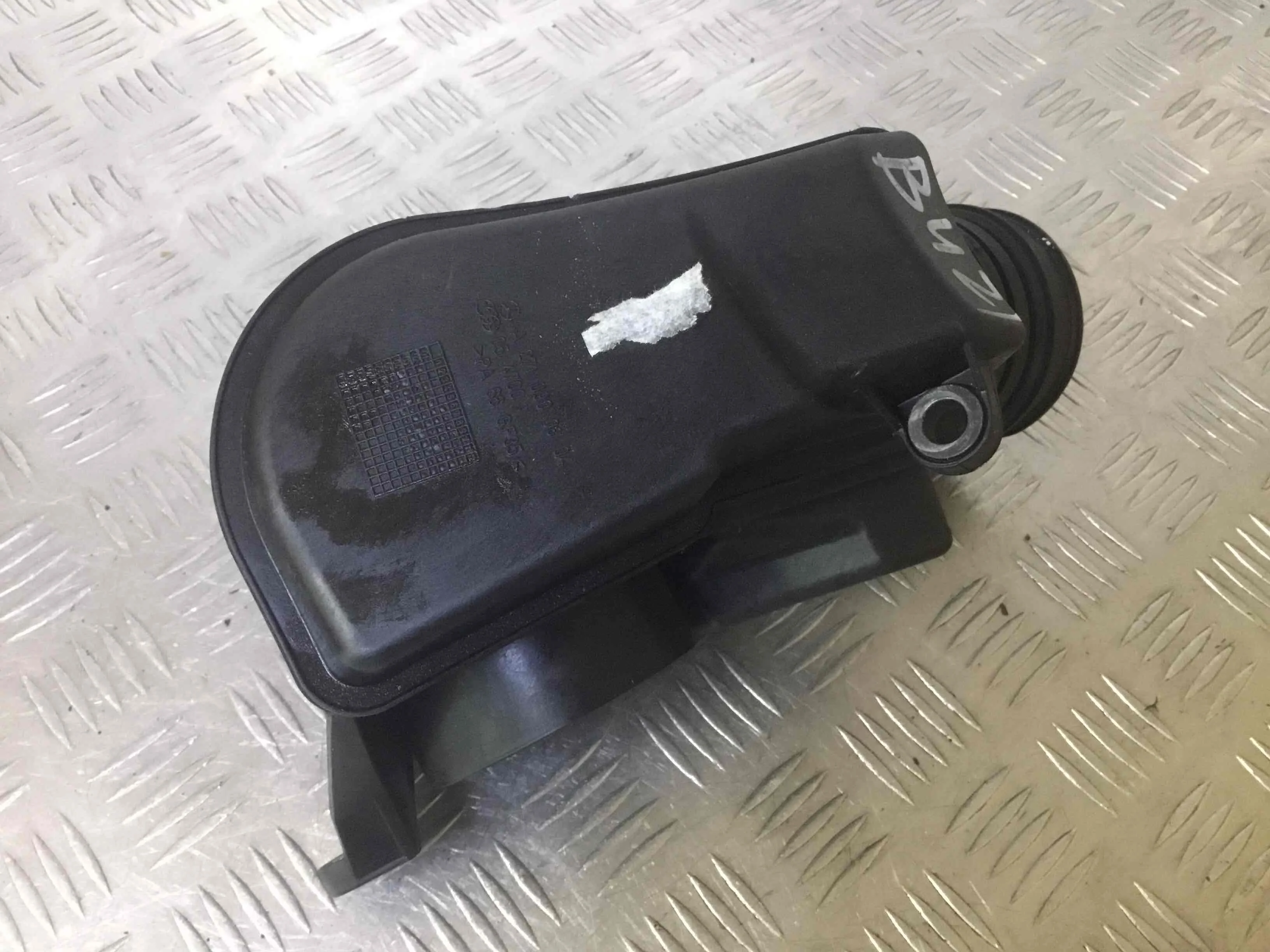 Резонатор воздушного фильтра Mercedes CLK W209/A209 [рестайлинг] (2005-2010) бензин 1.8 Kompressor Автомат Купе