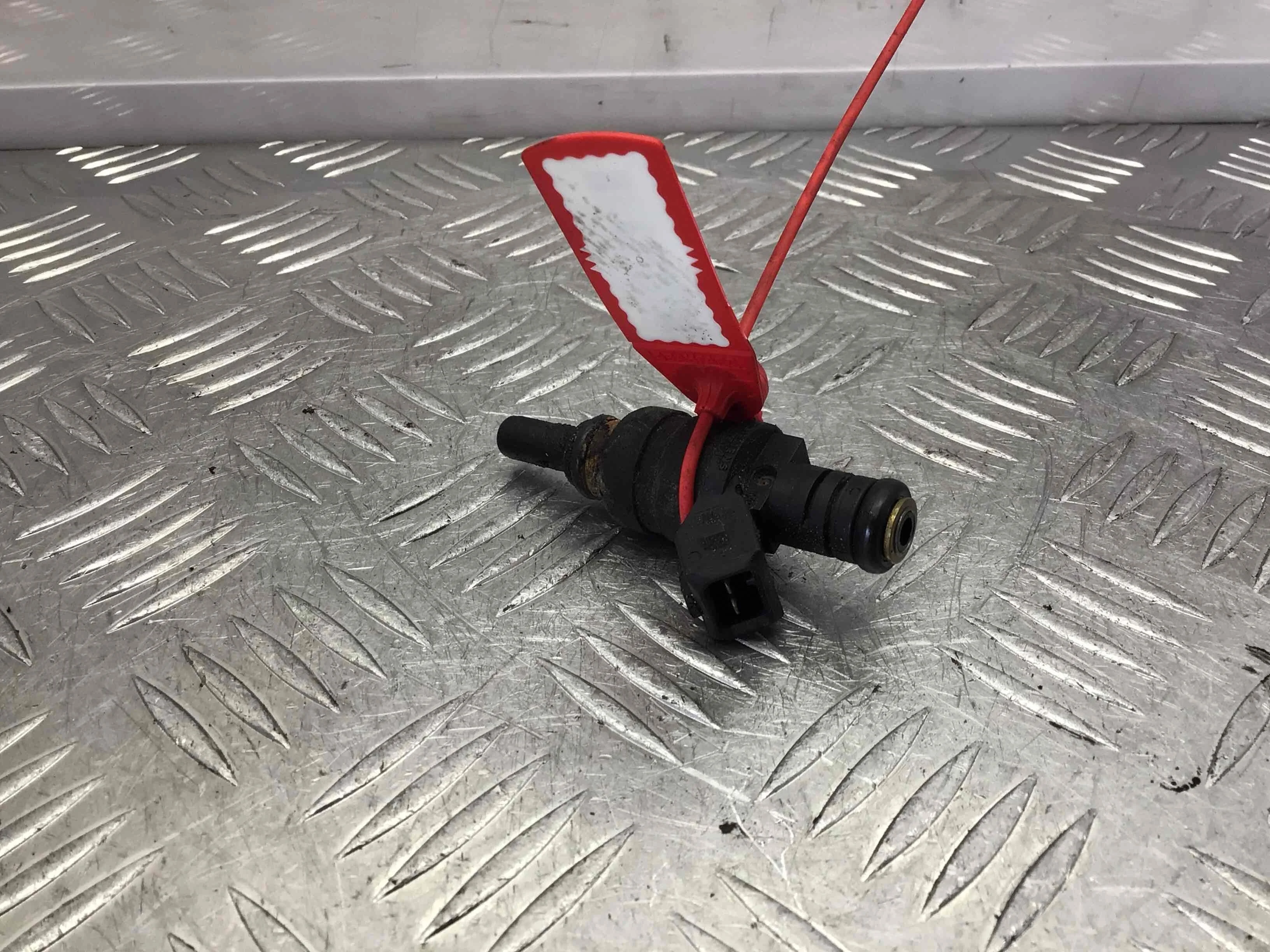 Форсунка BMW 5-Series 5-Series E39 1995 - 2004 бензин 2.5 i Автомат Седан