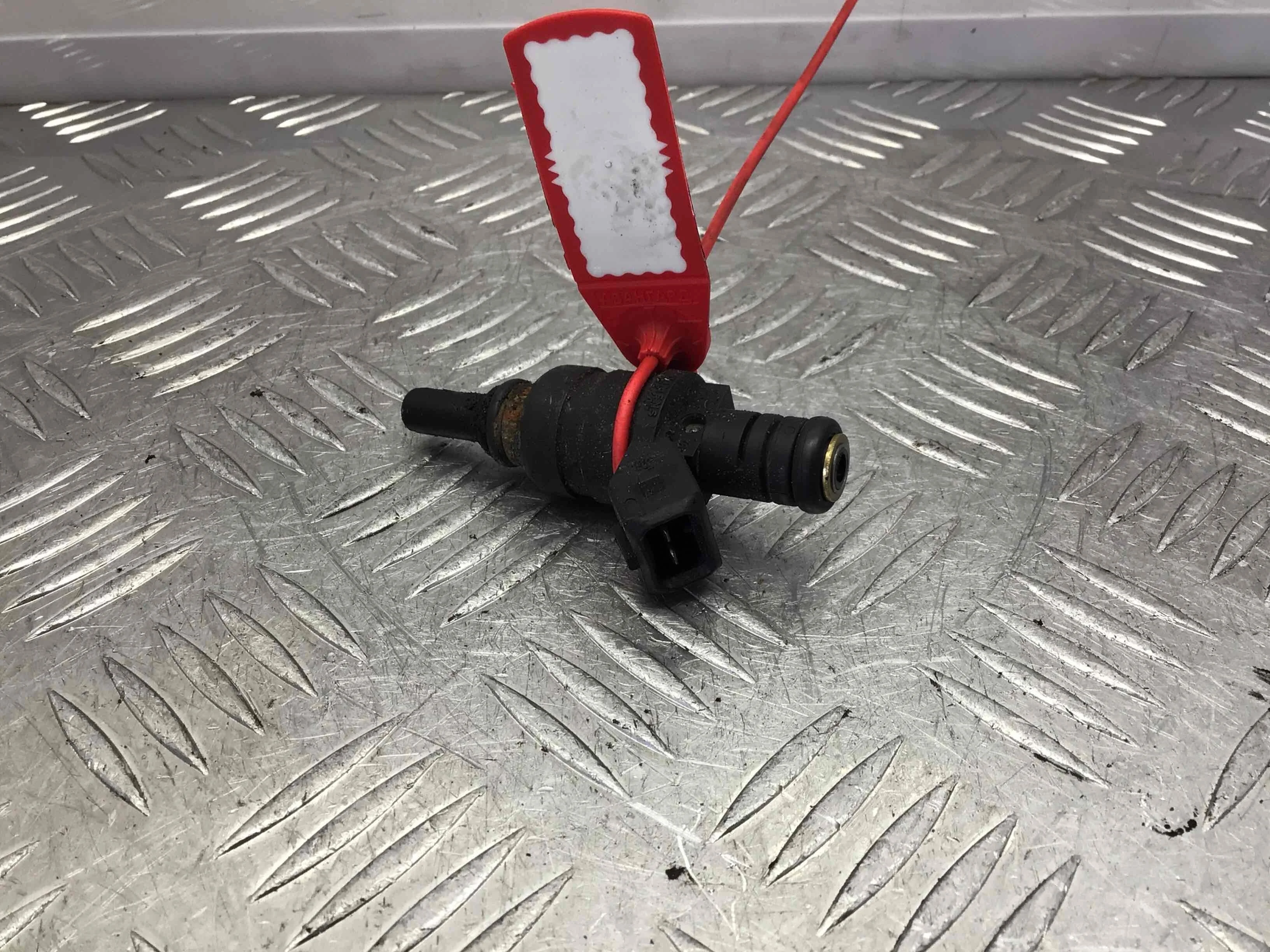 Форсунка BMW 5-Series 5-Series E39 1995 - 2004 бензин 2.5 i Автомат Седан