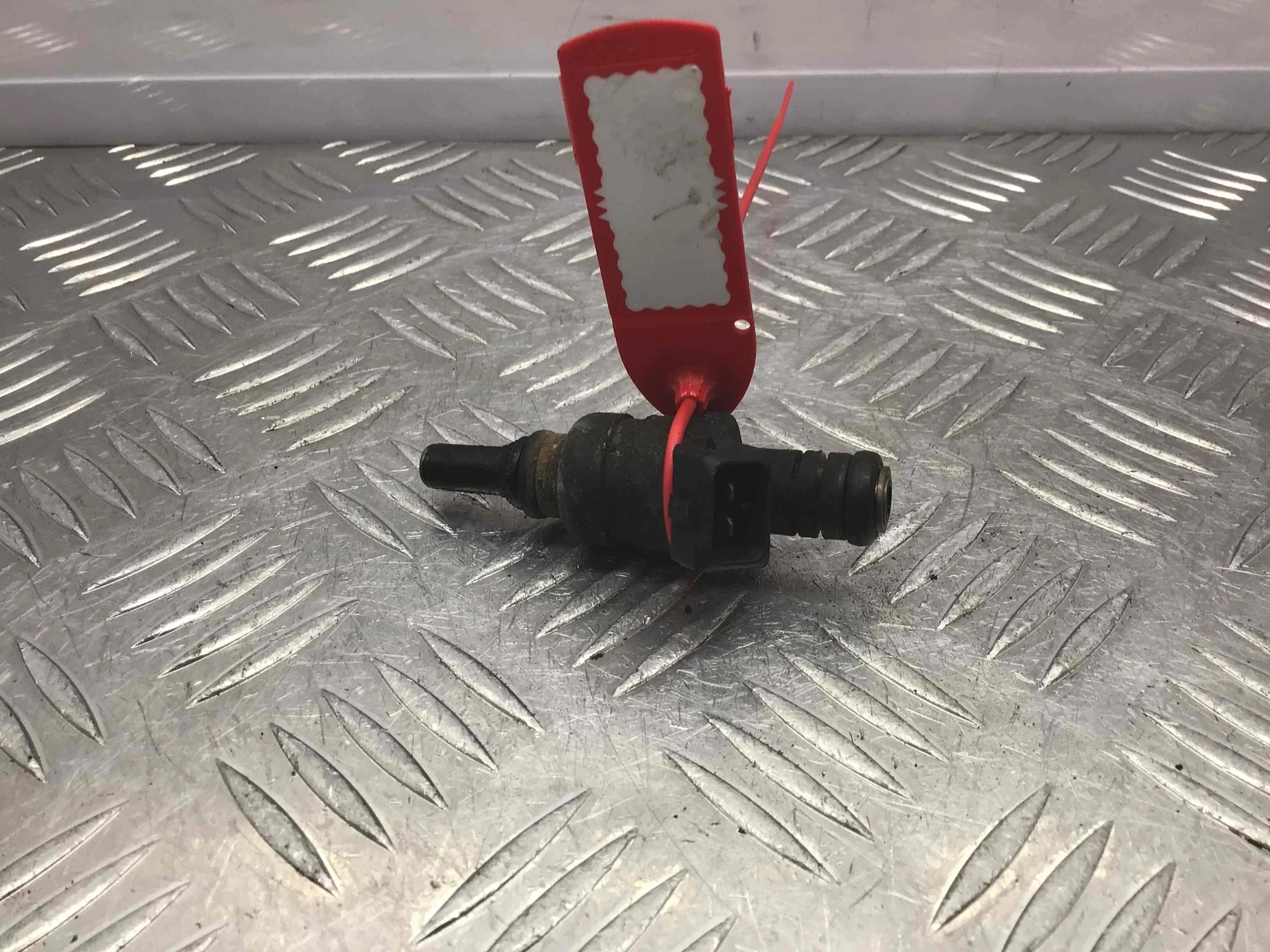 Форсунка BMW 3-Series 3-Series E90/E91/E92/E93 2005 - 2010 бензин 2.5 i Автомат Седан