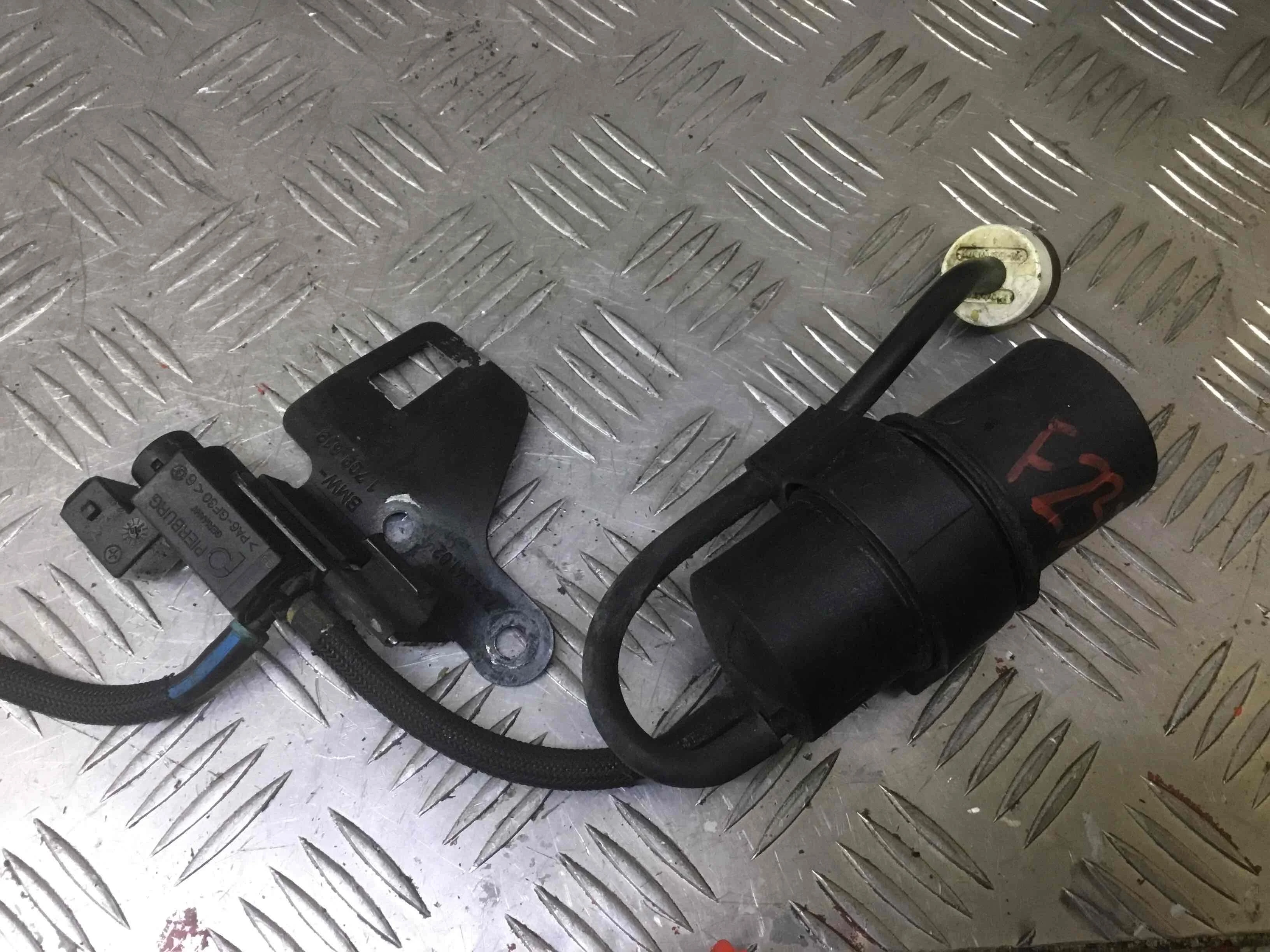 Клапан электромагнитный BMW 3-Series 3-Series E36 1990 - 2000 бензин 1.9 i Механика Седан