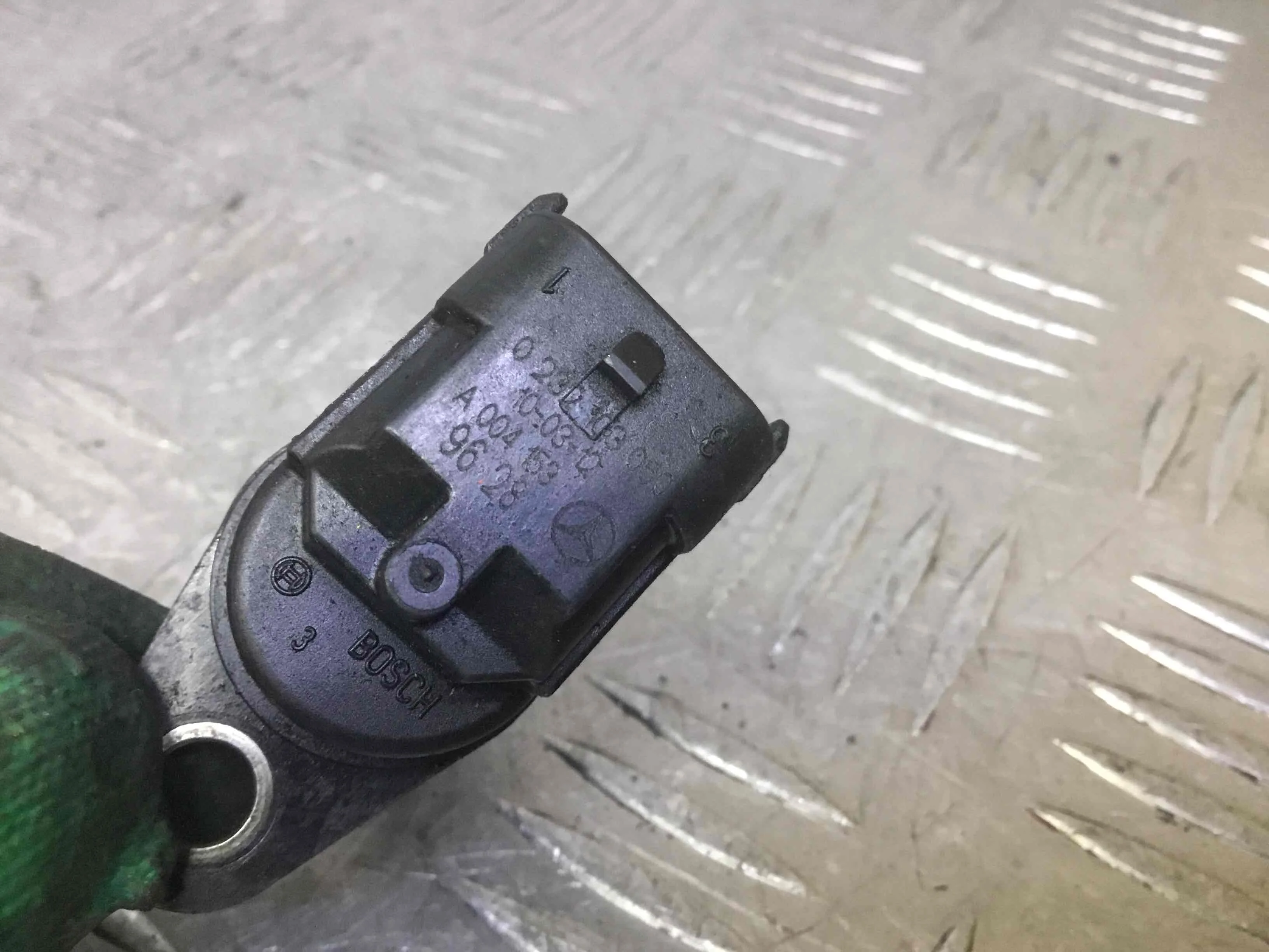 Датчик распредвала Mercedes C-klasse W203/S203/CL203 [рестайлинг] (2004-2007) бензин 2.5 i Автомат Седан