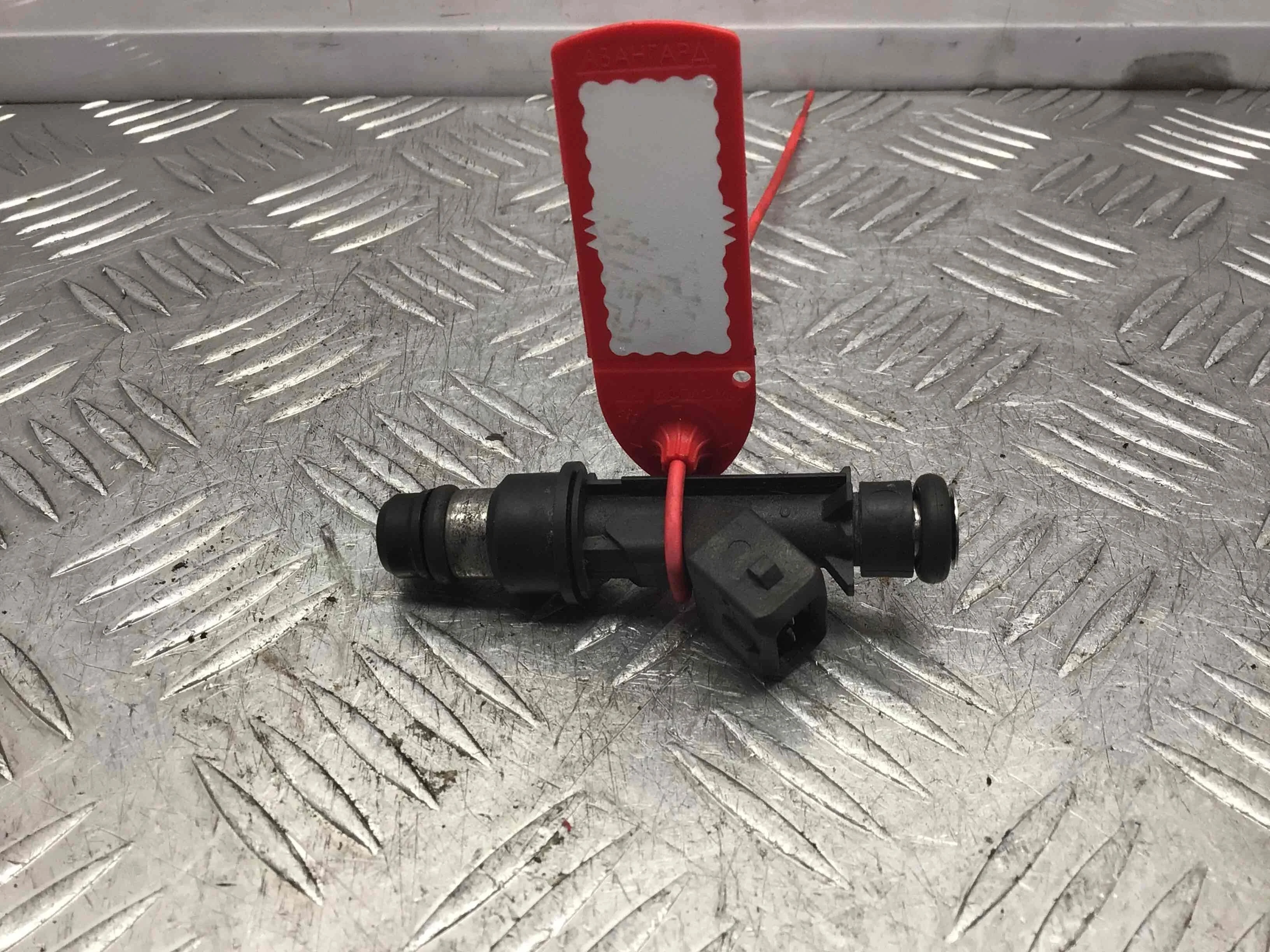 Форсунка Opel Corsa C (2000-2003) бензин 1.4 i Механика Х/б