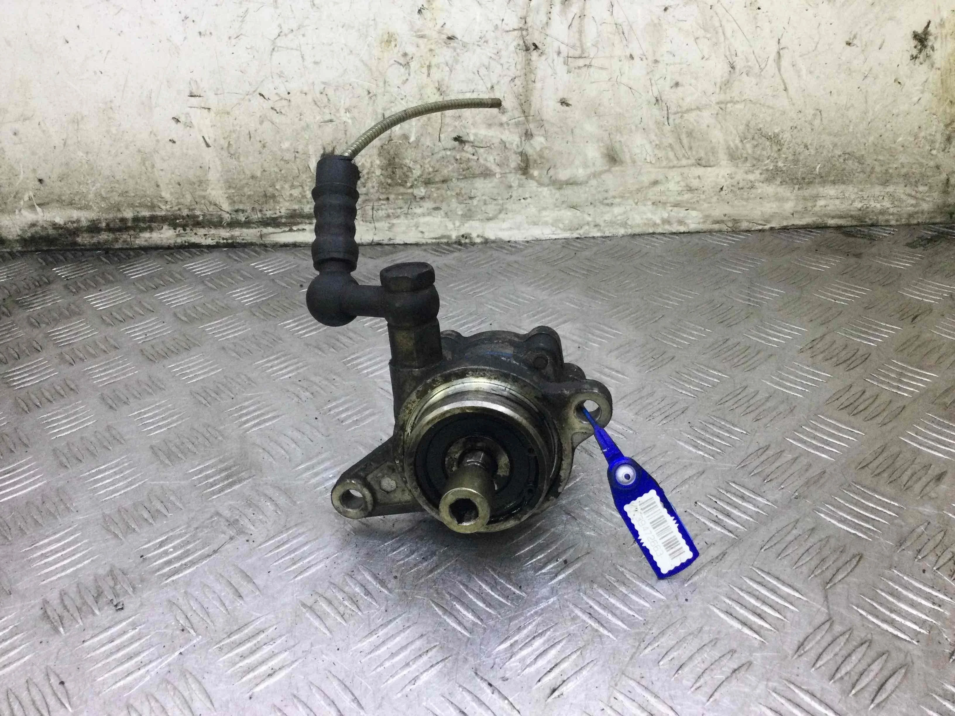 Насос гидроусилителя руля Nissan X-Trail T30 (2001-2004) дизель 2.2 DCI Механика