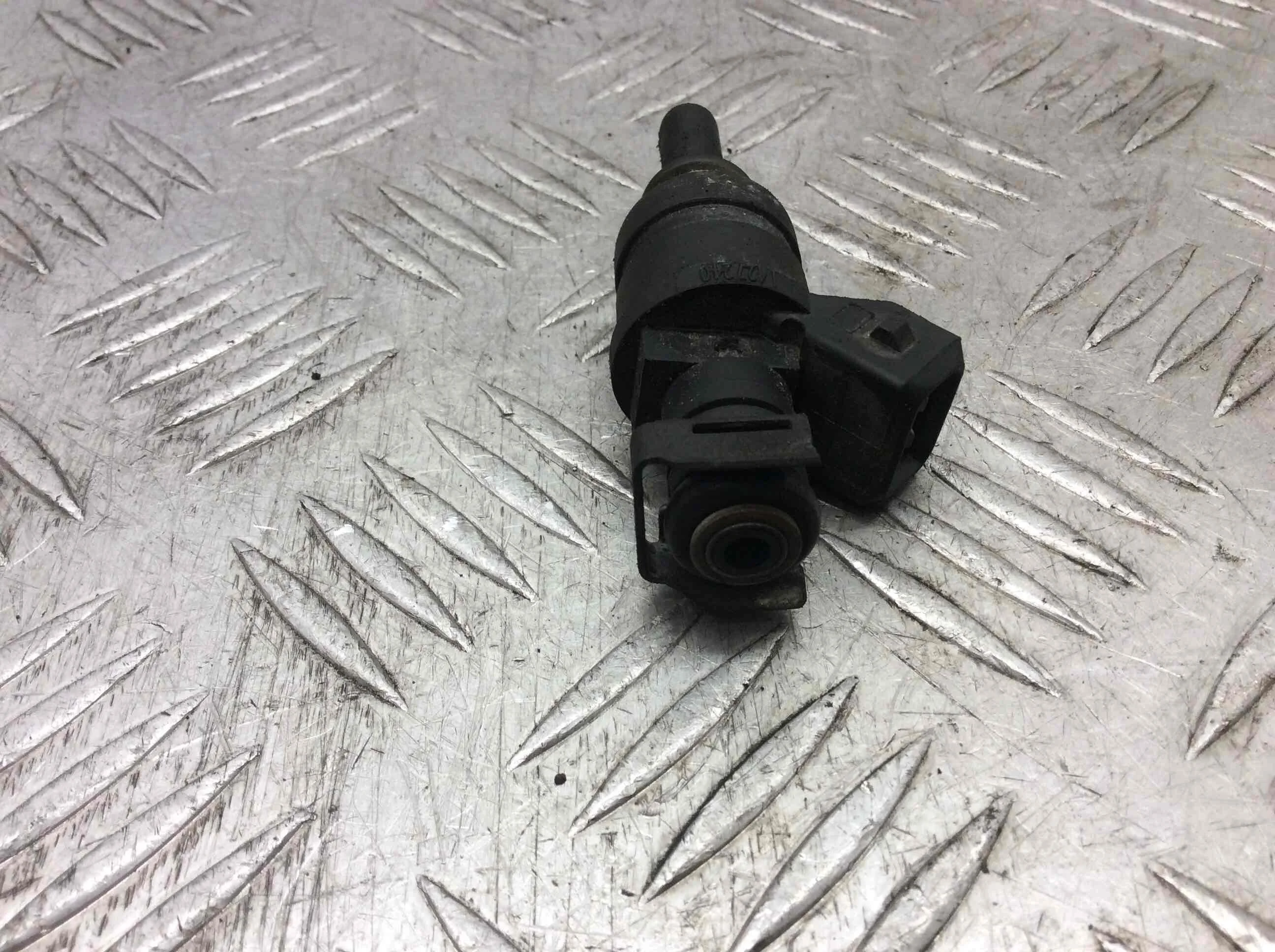 Форсунка BMW 3-Series 3-Series E46 1998 - 2006 бензин 2.2 i Механика Седан