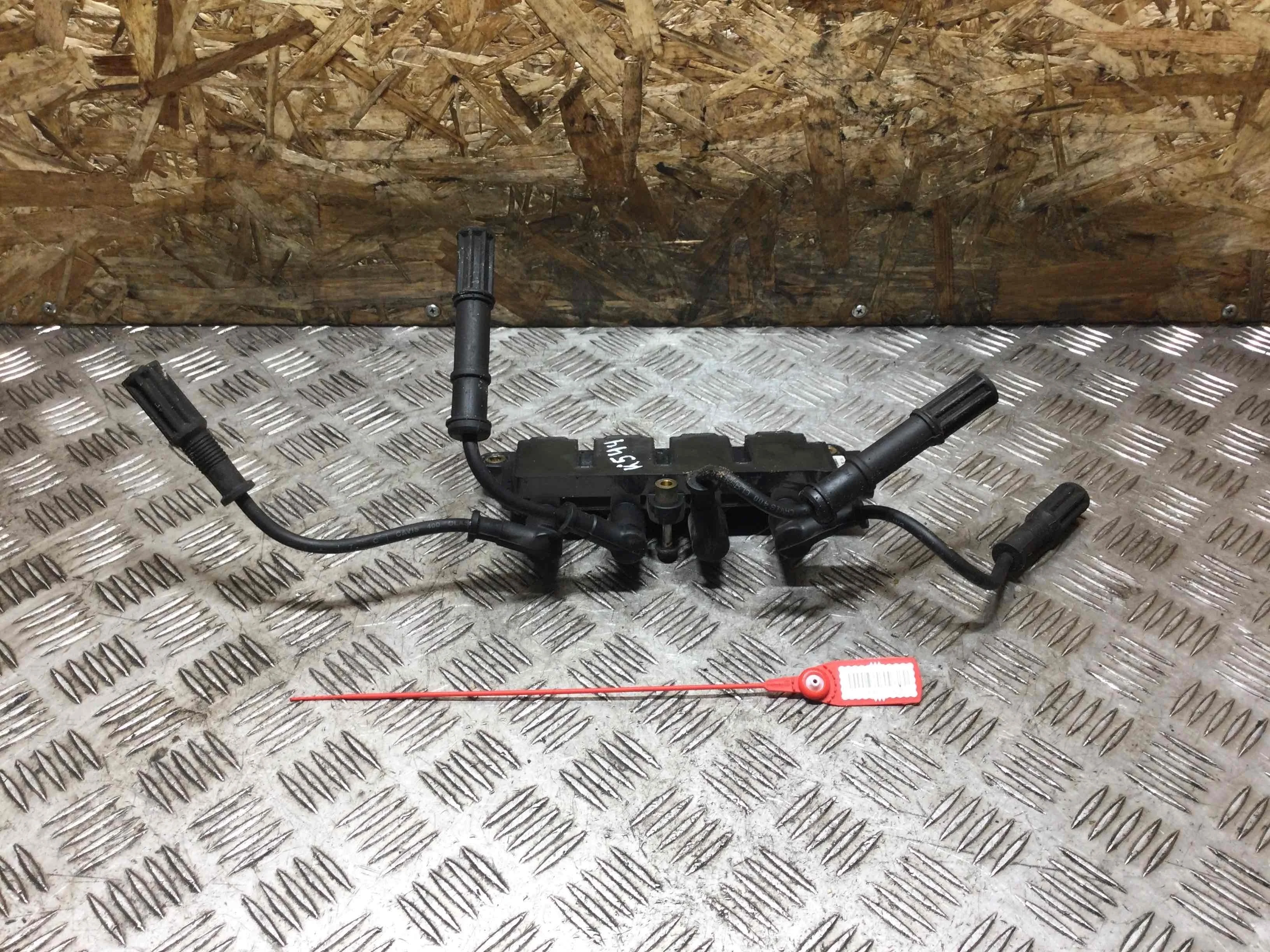 Катушка зажигания Fiat Punto 2 поколение [рестайлинг] (2003-2010) бензин 1.2 i Механика Х/б